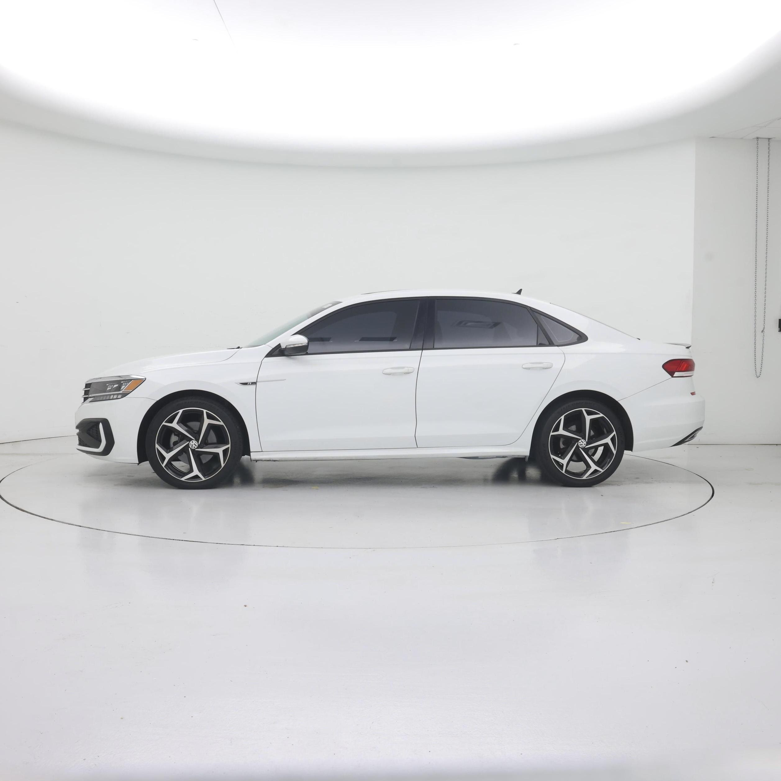 Thumbnail: 2021 Volkswagen Passat - 3