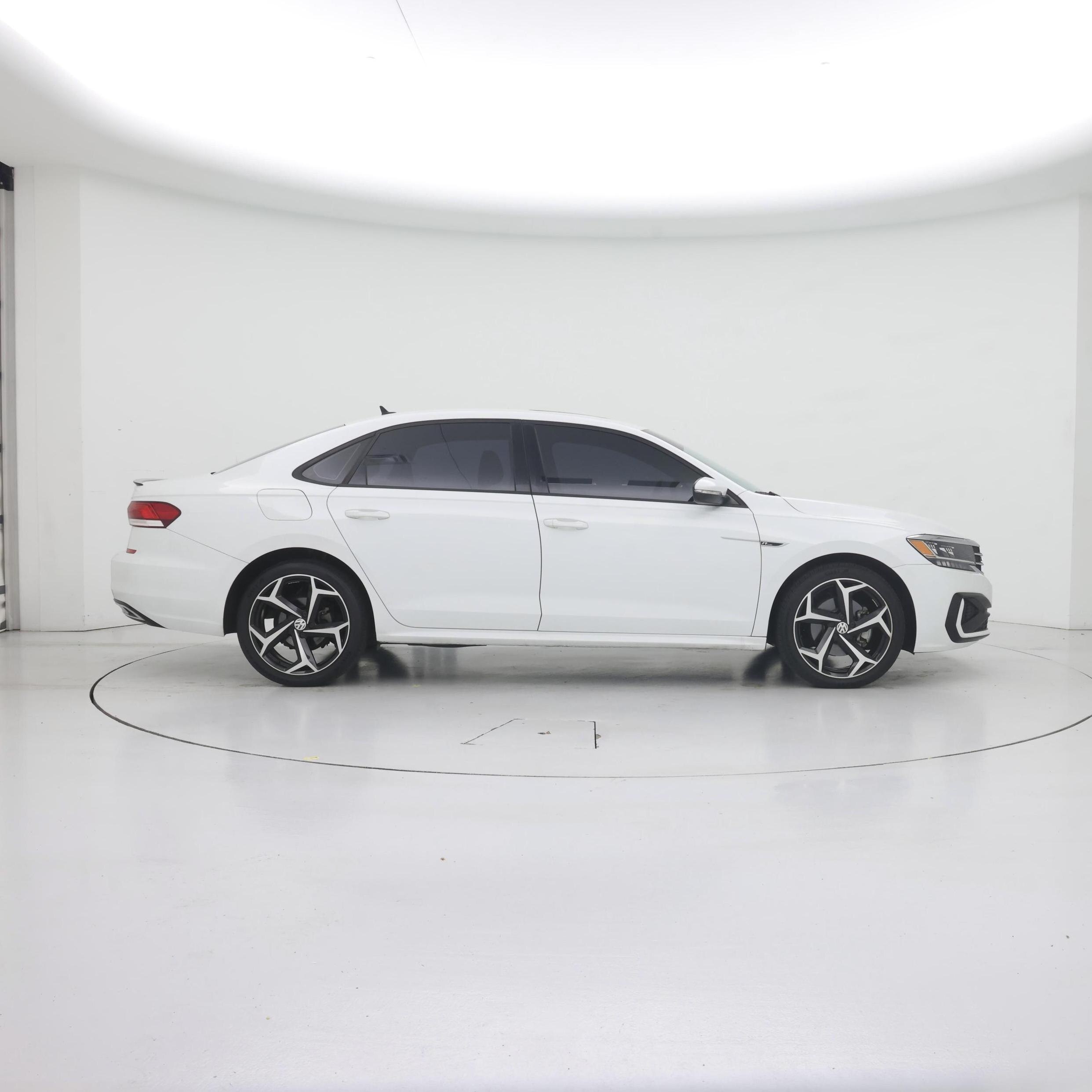 Thumbnail: 2021 Volkswagen Passat - 7