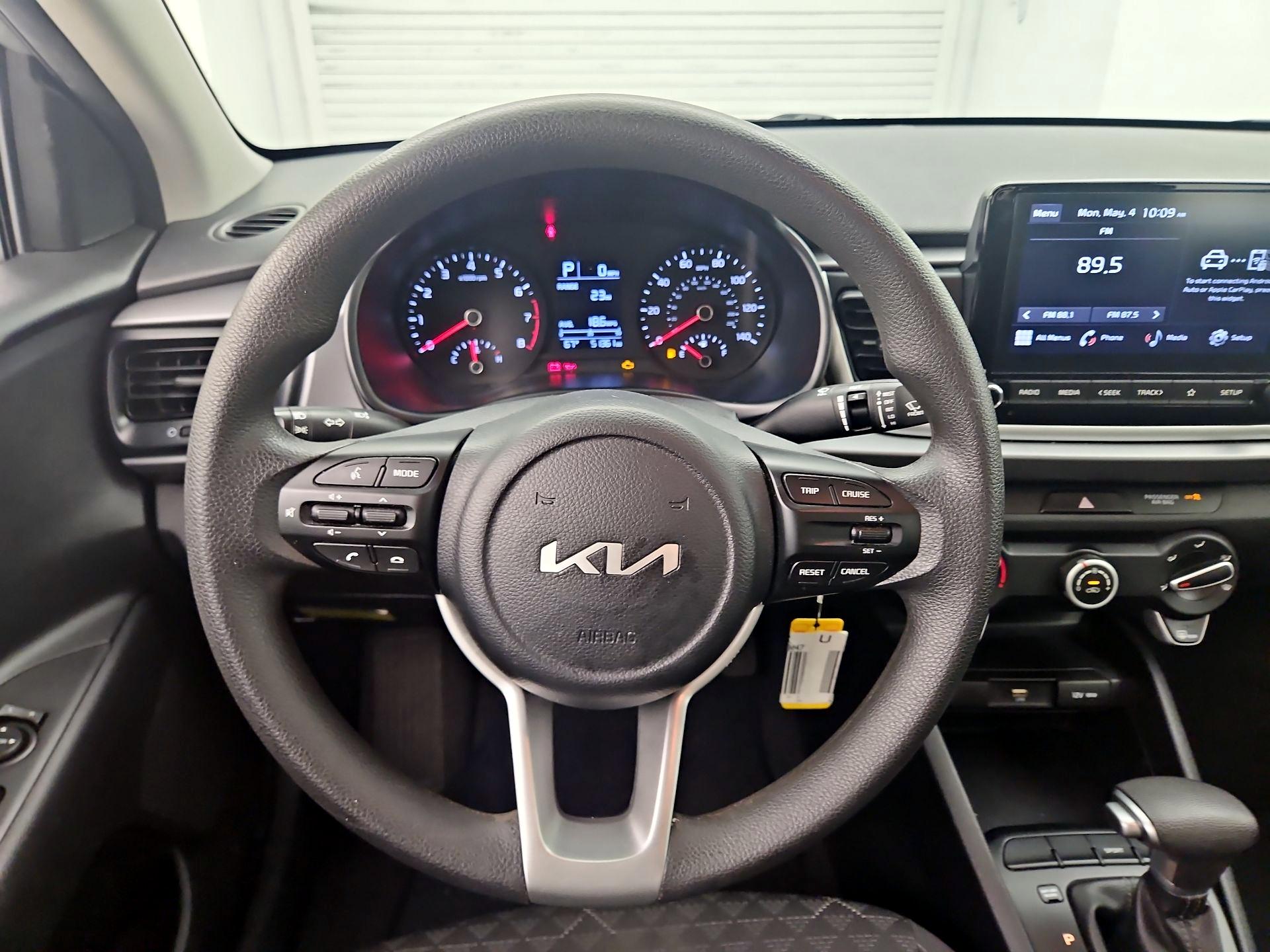 Thumbnail: 2023 Kia Rio - 10