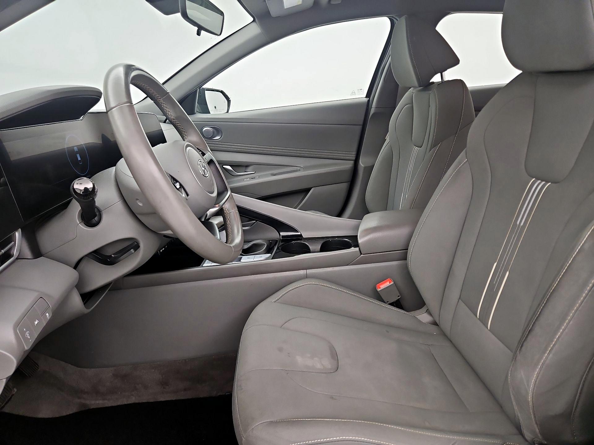 Thumbnail: 2023 Hyundai Elantra - 9