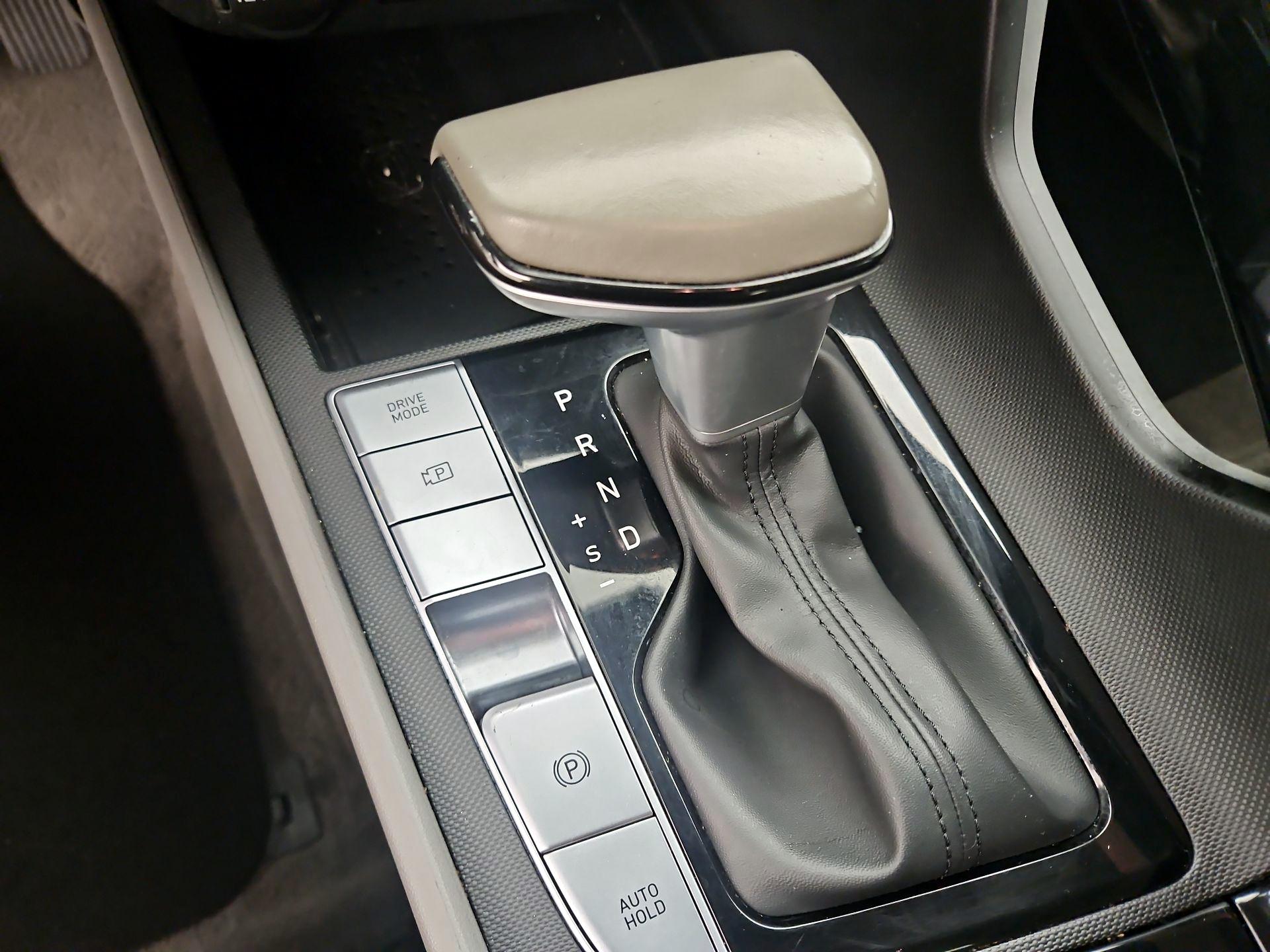 Thumbnail: 2023 Hyundai Elantra - 16