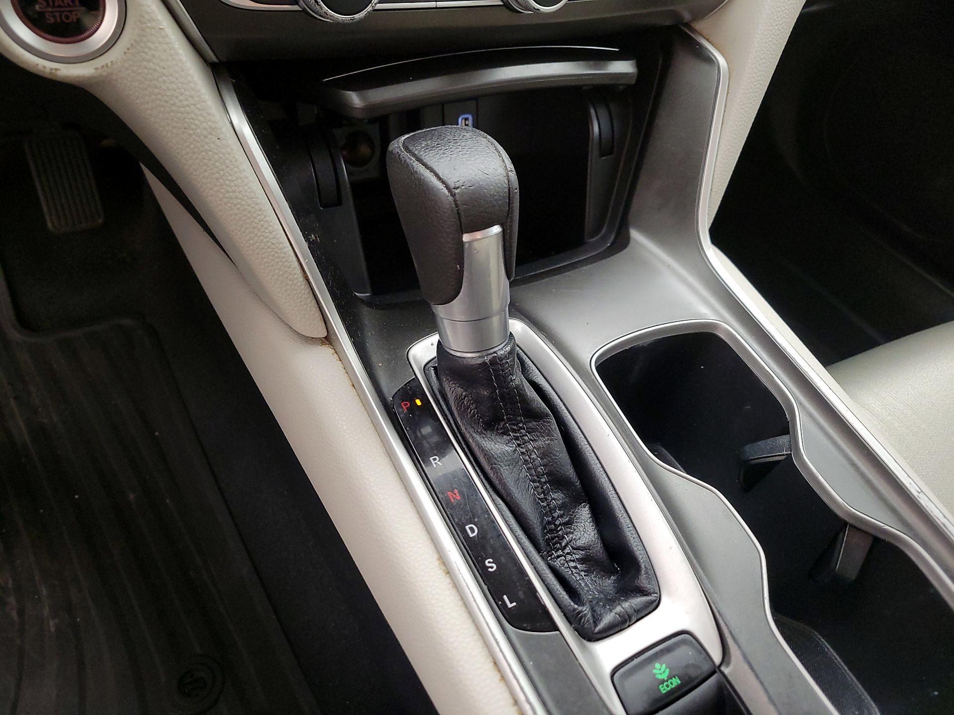 Thumbnail: 2020 Honda Accord - 17