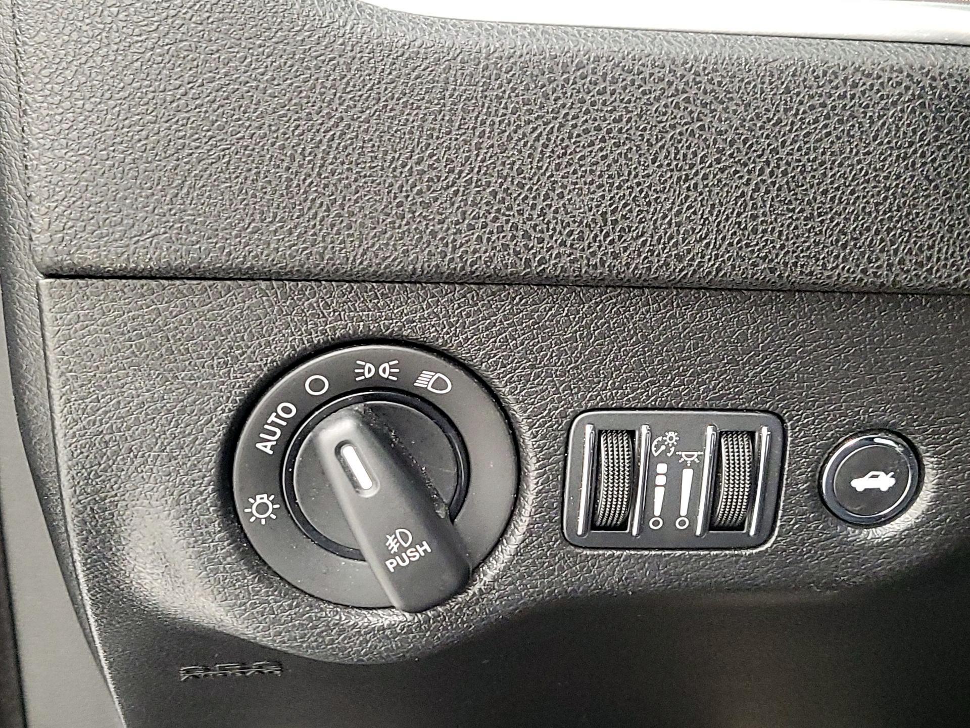 Thumbnail: 2022 Dodge Charger - 13