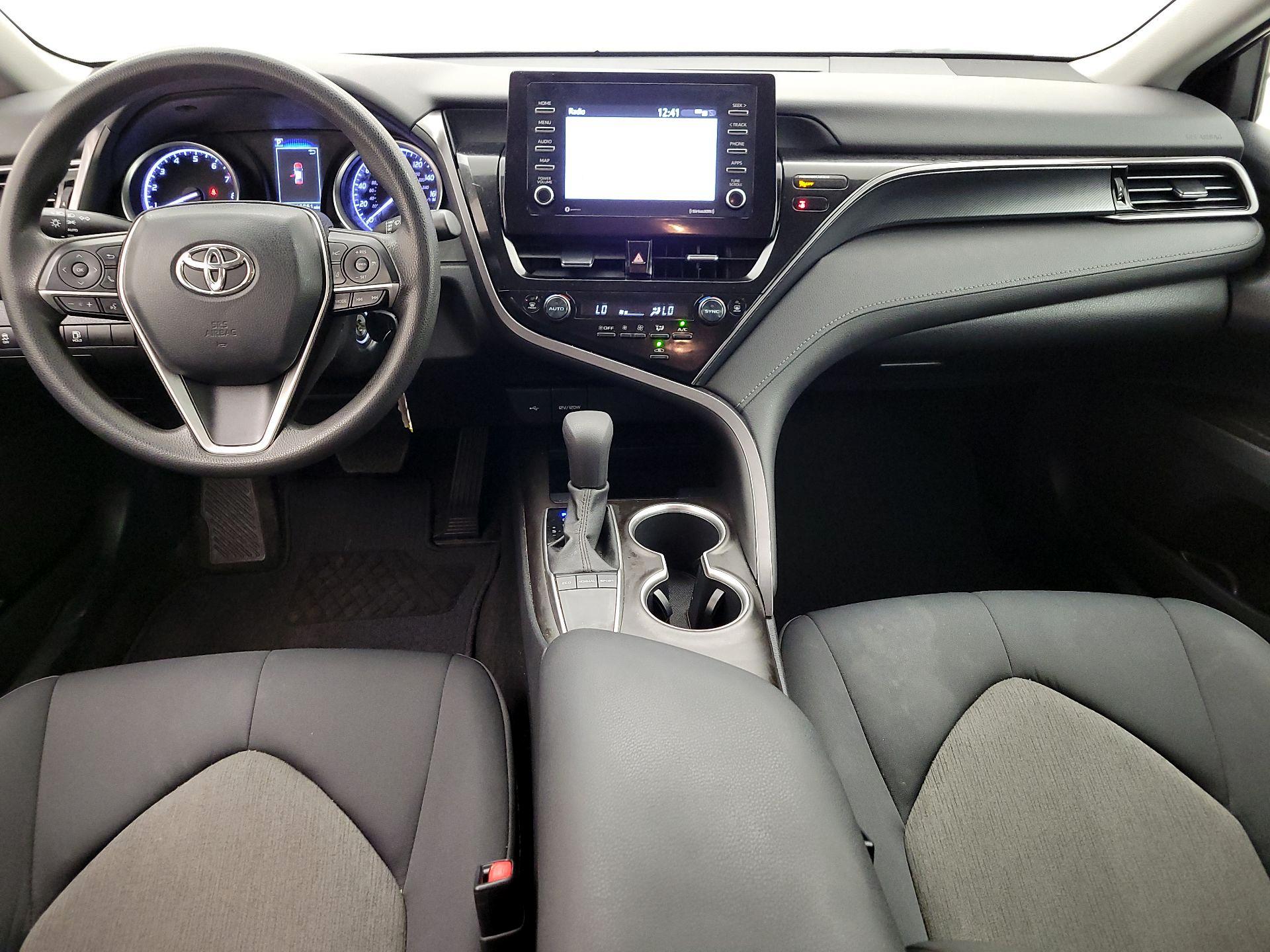 Thumbnail: 2022 Toyota Camry - 9