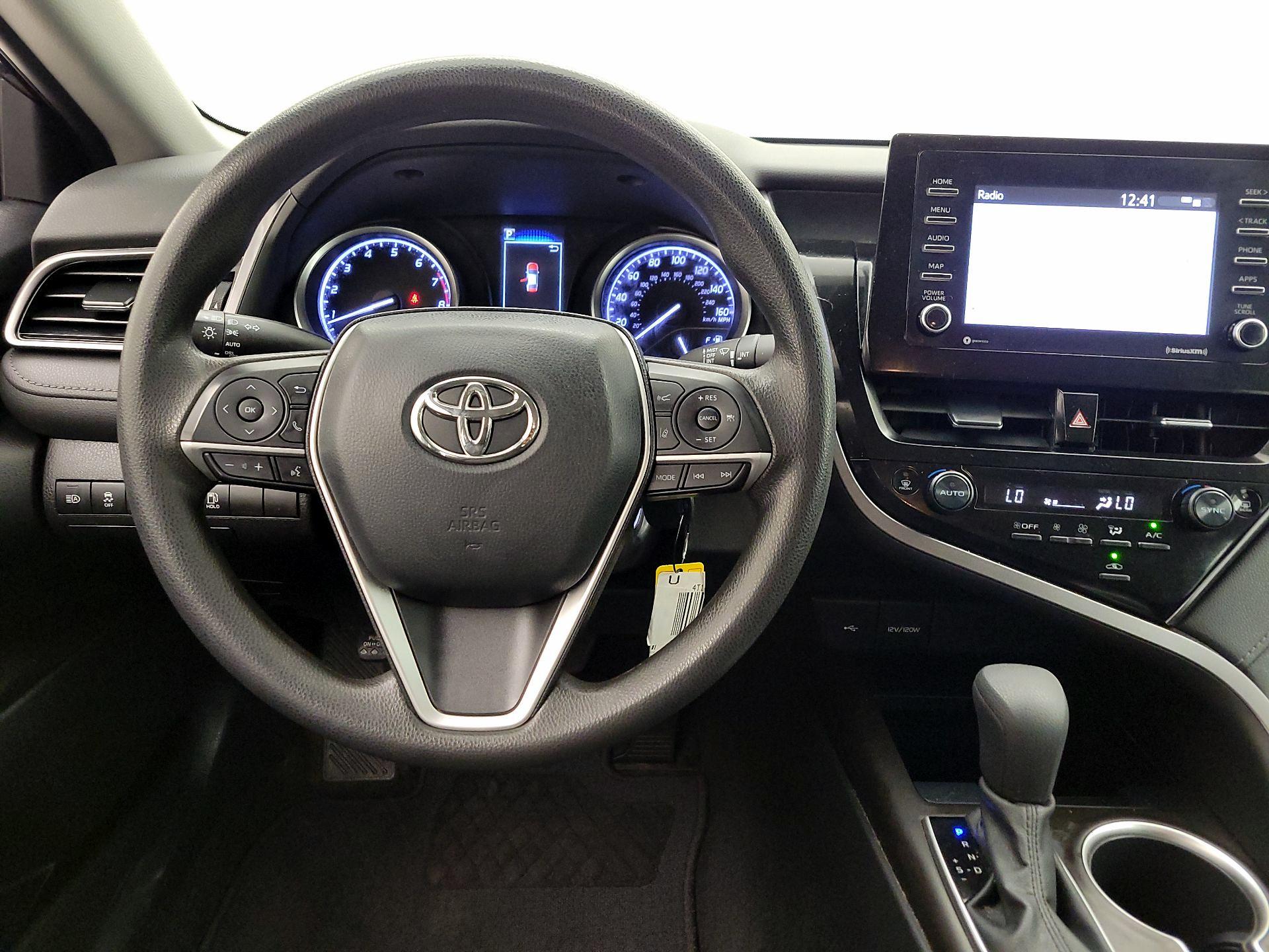 Thumbnail: 2022 Toyota Camry - 10