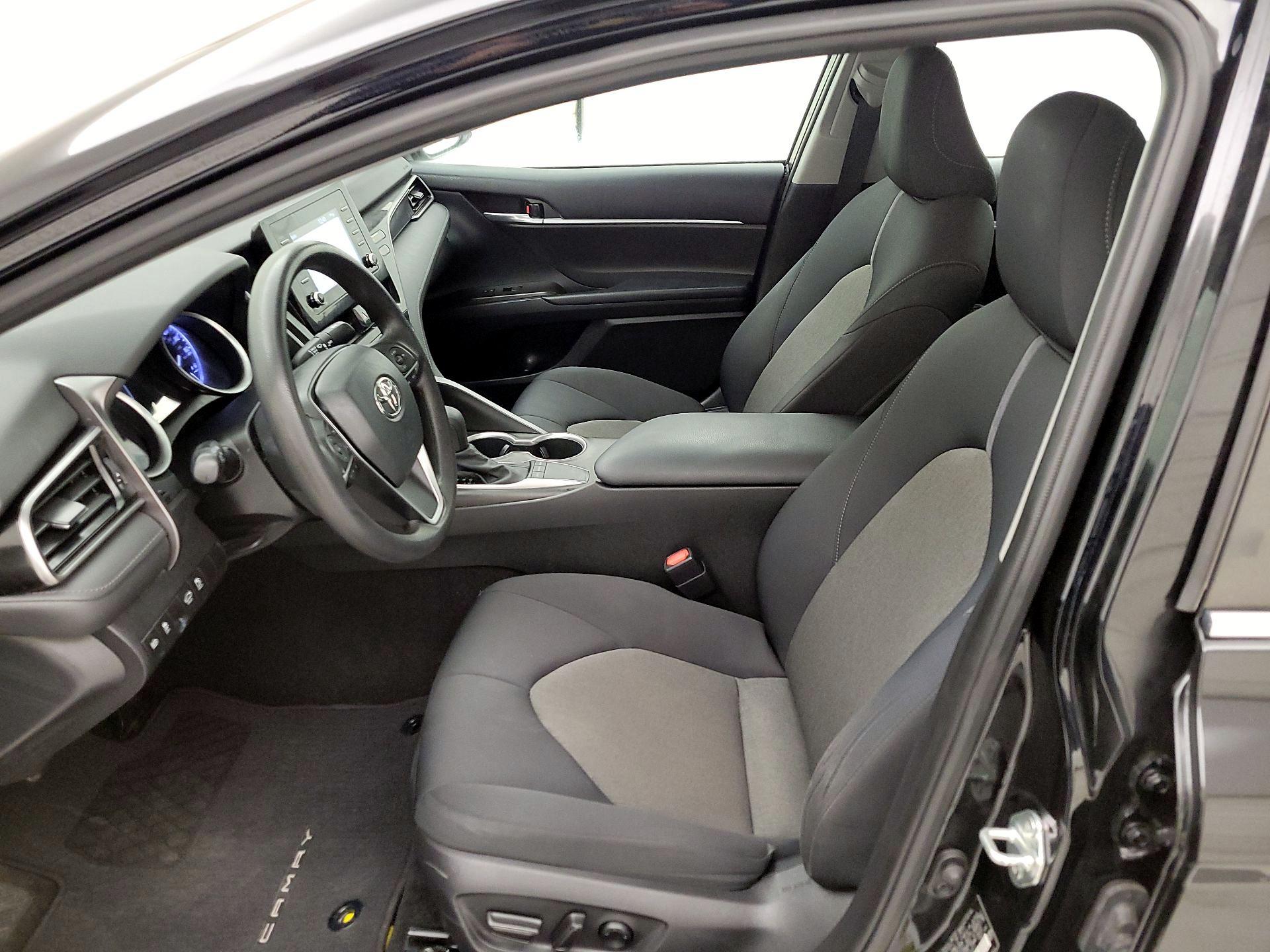 Thumbnail: 2022 Toyota Camry - 11