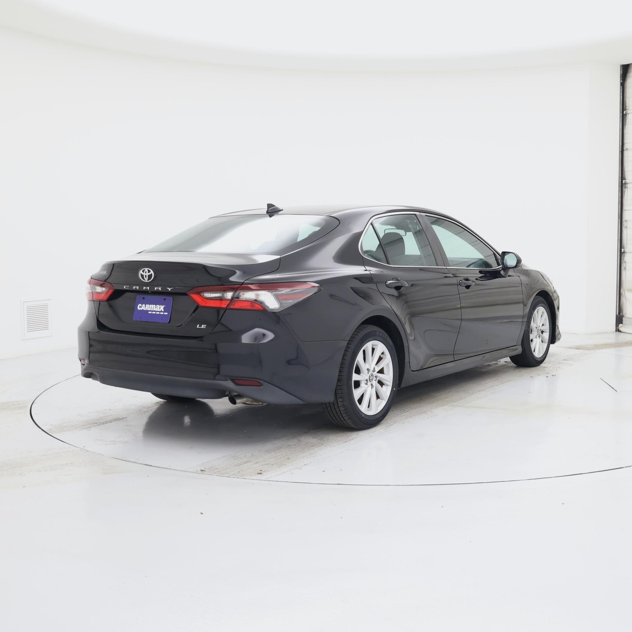 Thumbnail: 2022 Toyota Camry - 8