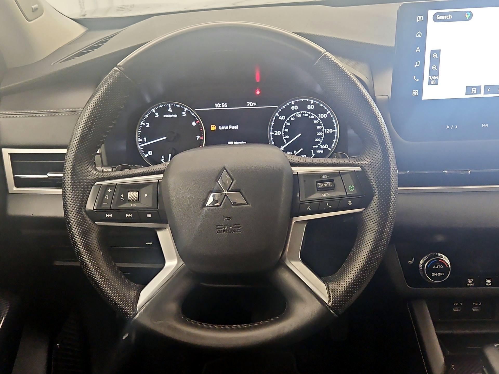 Thumbnail: 2025 Mitsubishi Outlander - 10