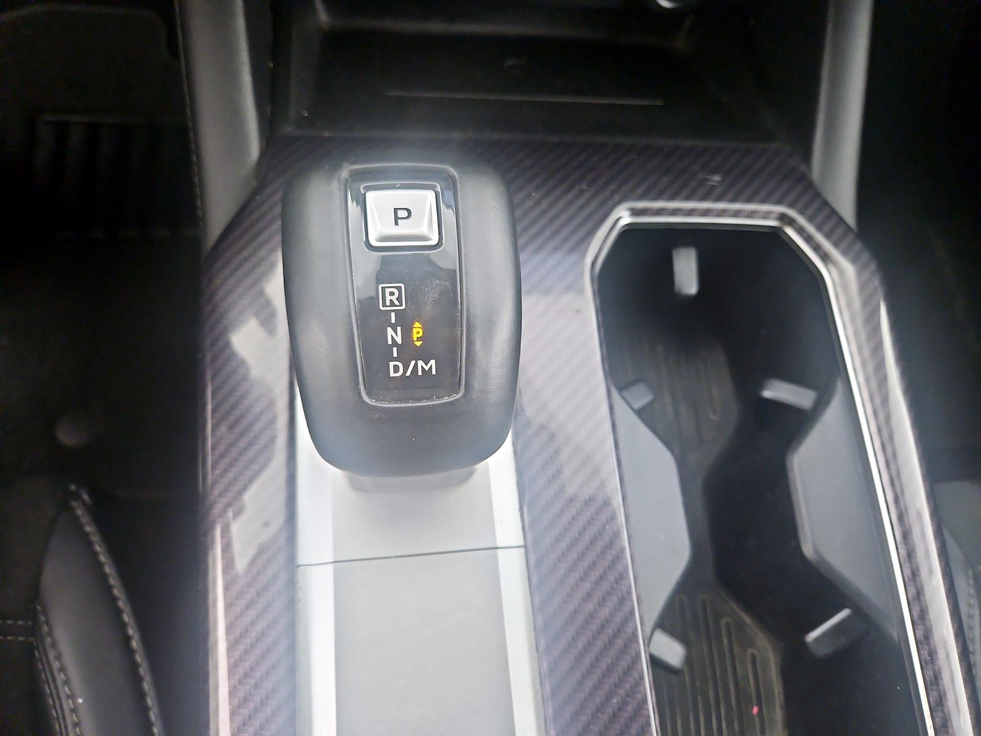 Thumbnail: 2025 Mitsubishi Outlander - 18