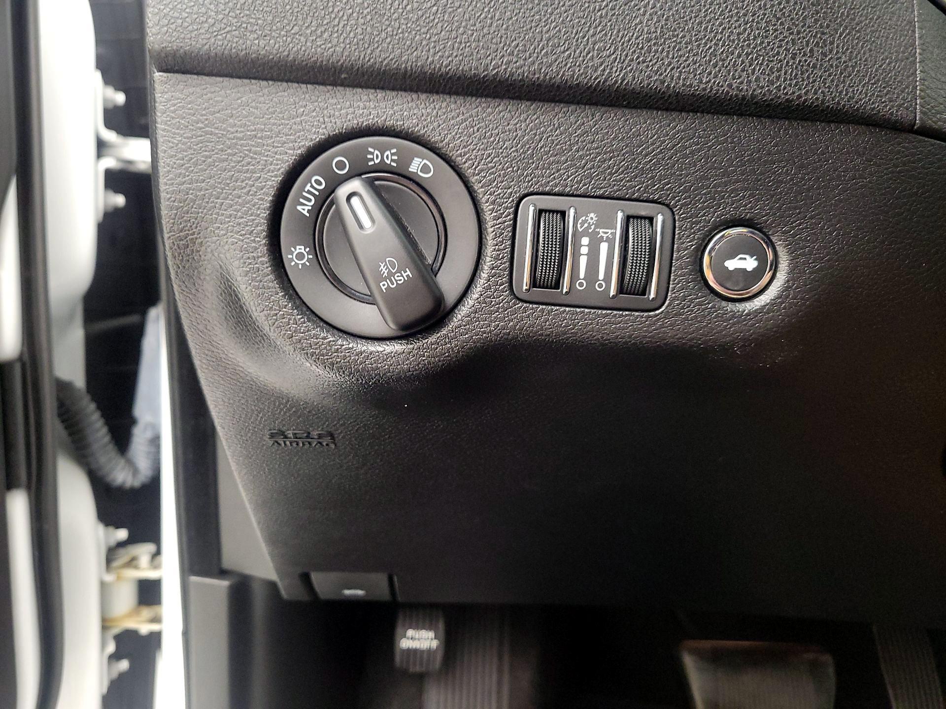 Thumbnail: 2022 Dodge Charger - 13