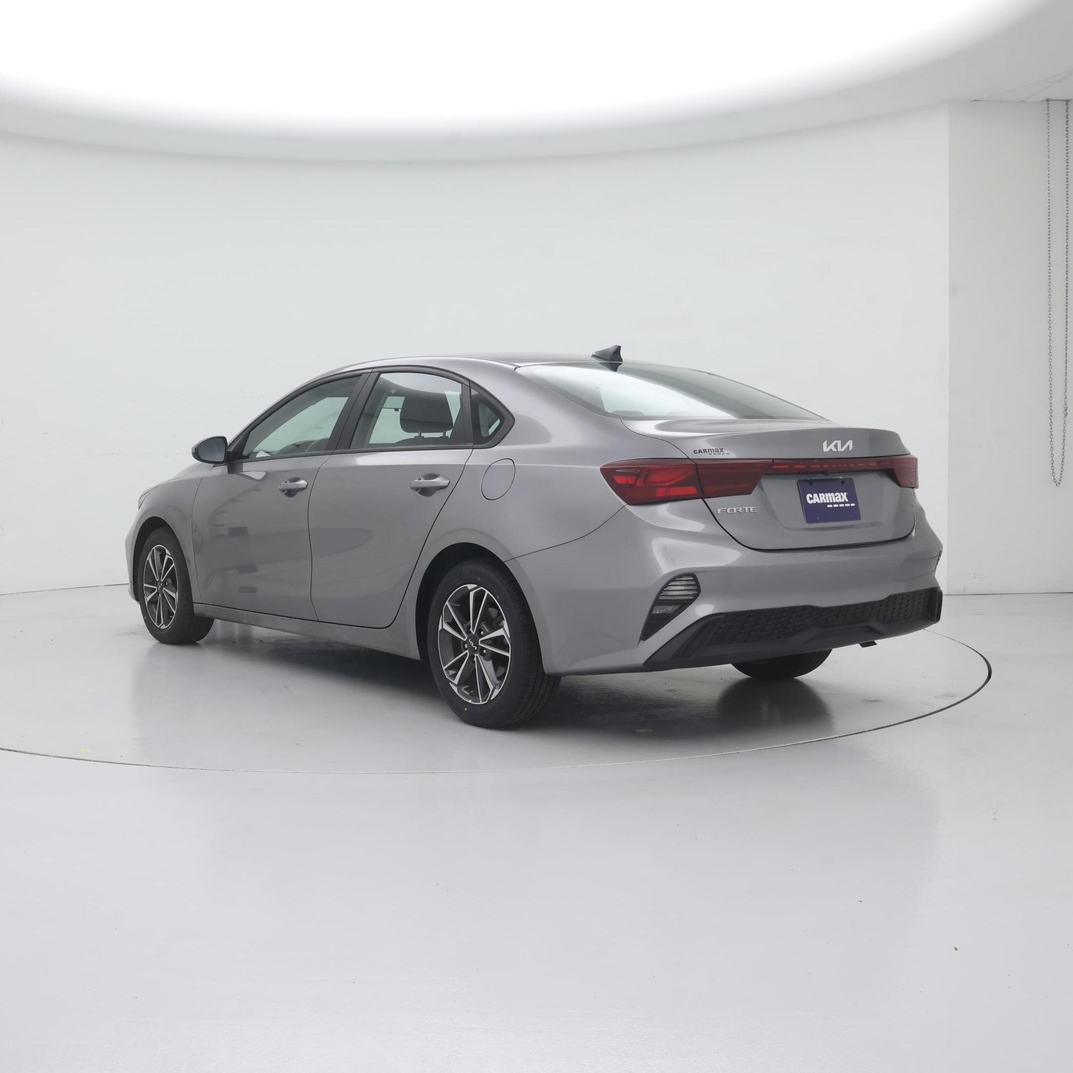 Thumbnail: 2023 Kia Forte - 2