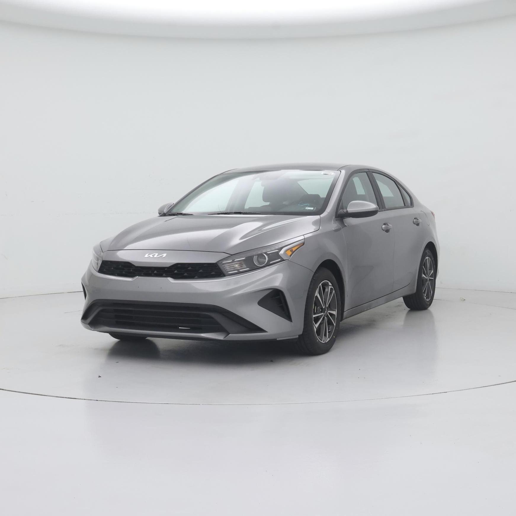 Thumbnail: 2023 Kia Forte - 4