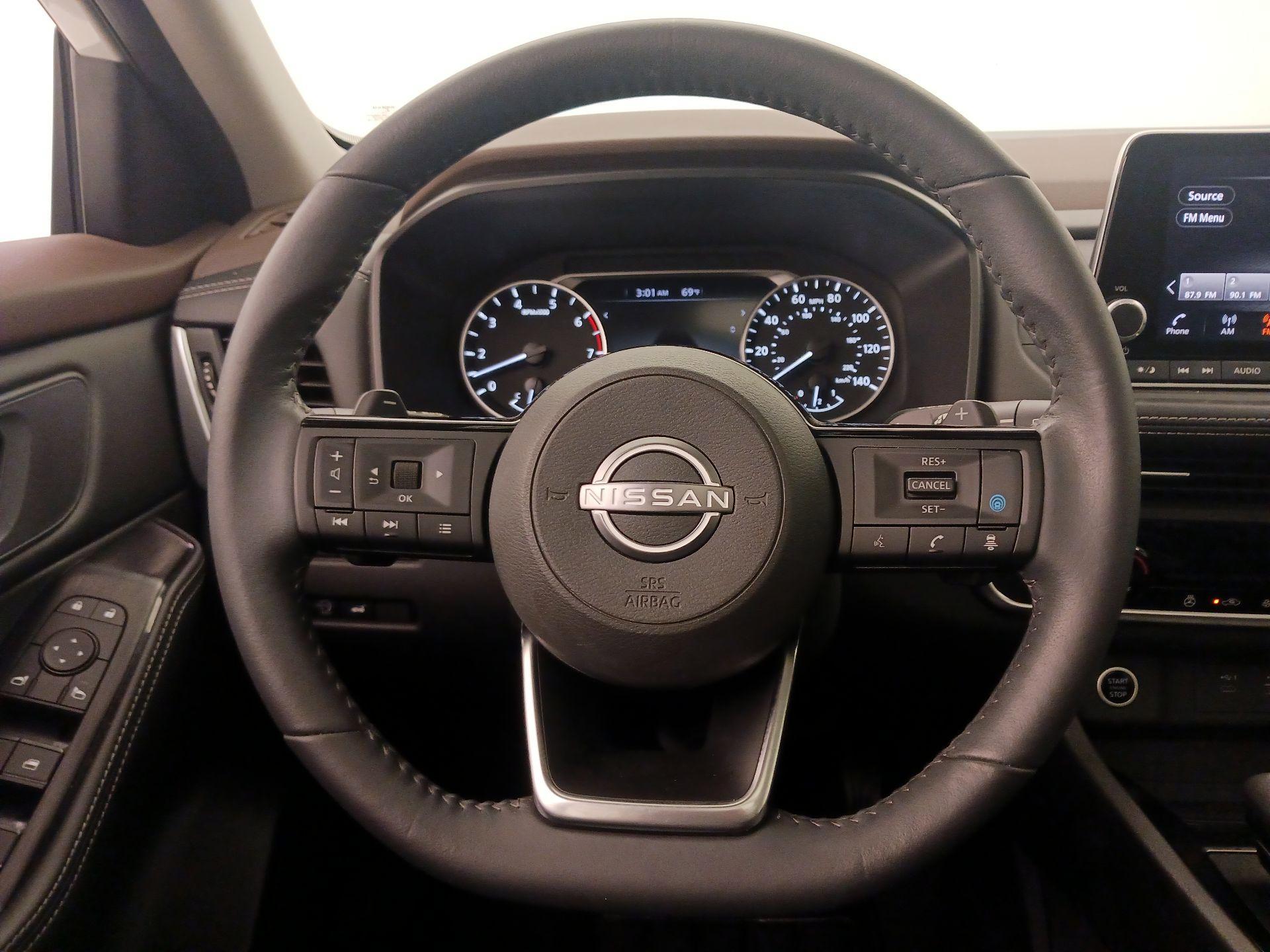 Thumbnail: 2023 Nissan Rogue - 10