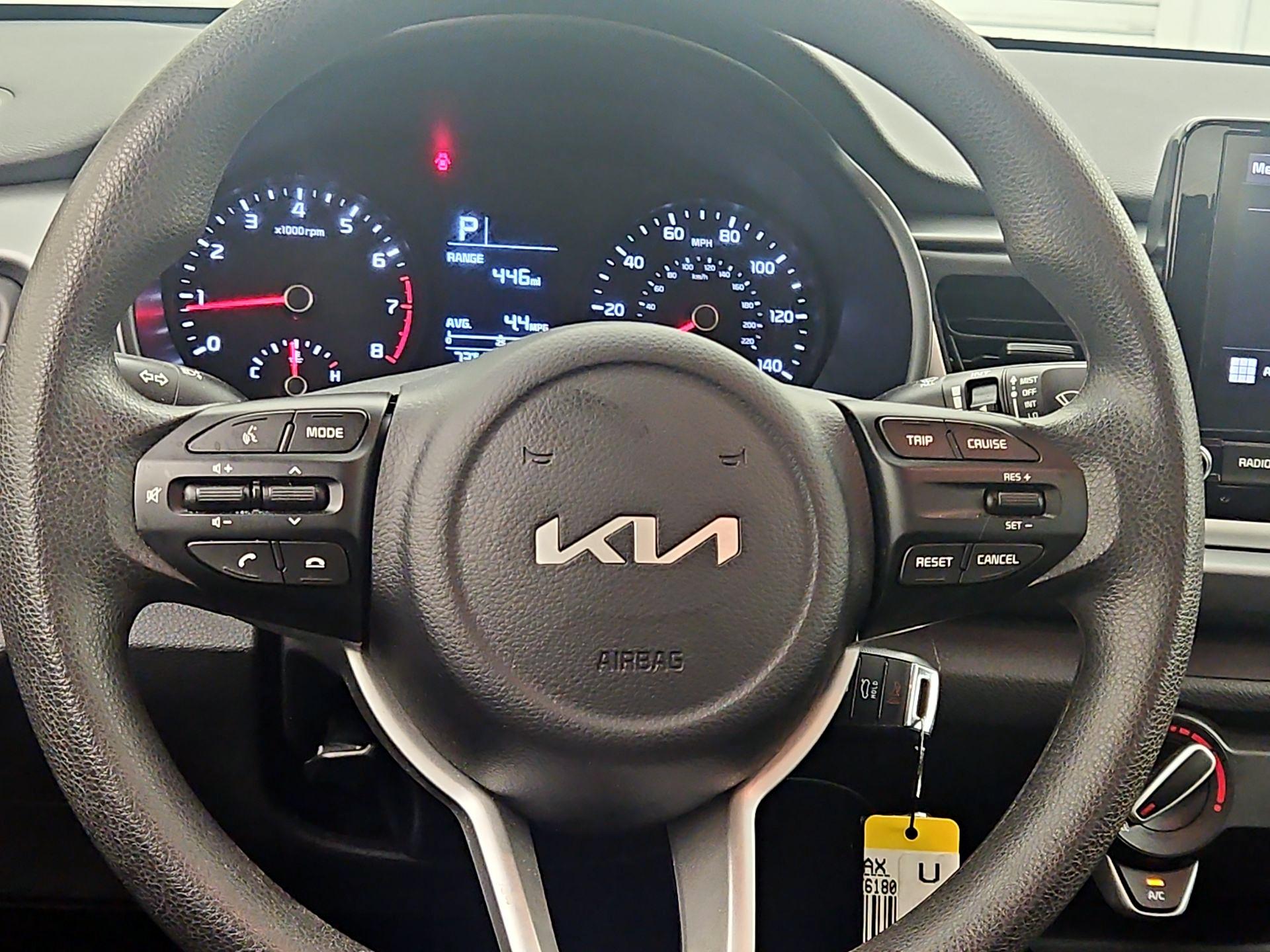 Thumbnail: 2023 Kia Rio - 10