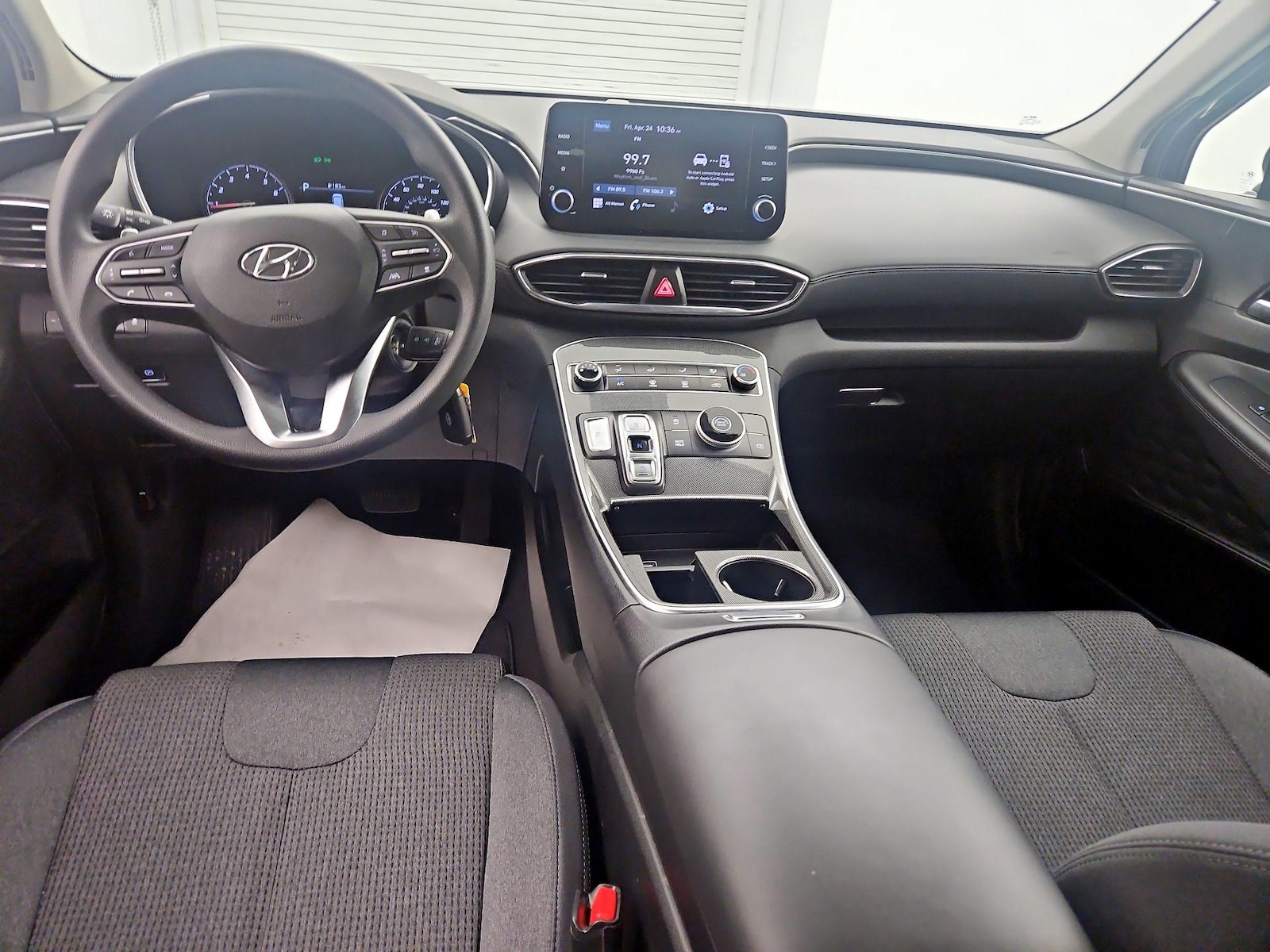 2023 Hyundai Santa Fe SE - Photo 10