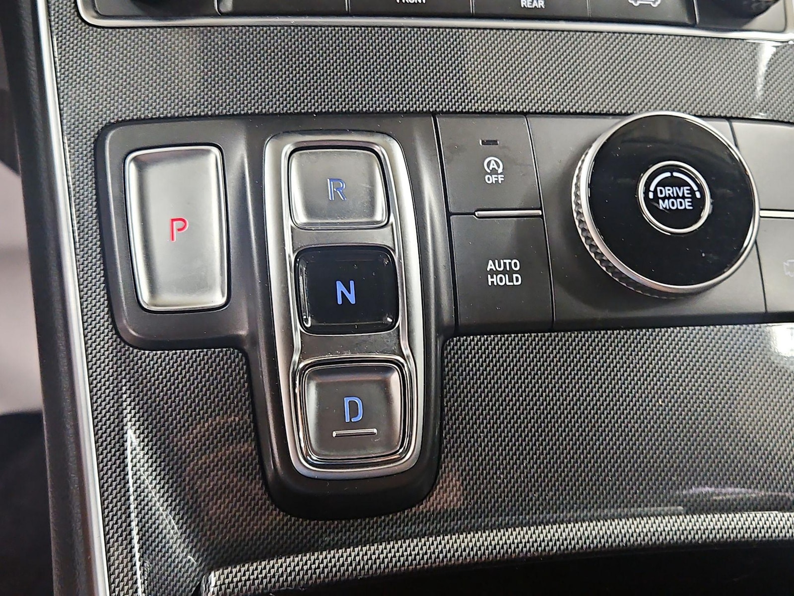 2023 Hyundai Santa Fe SE - Photo 18