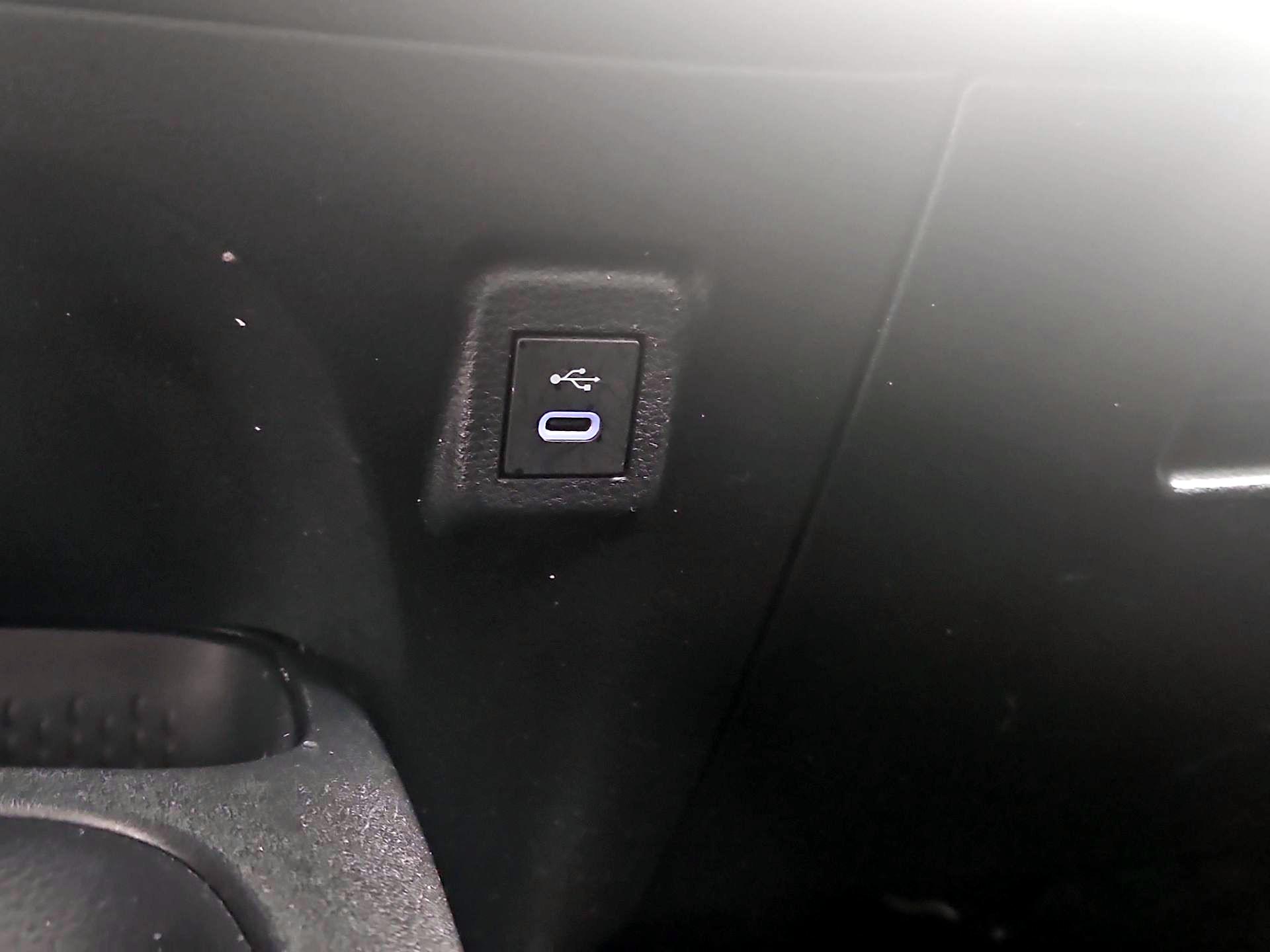 Thumbnail: 2024 Toyota Corolla - 18