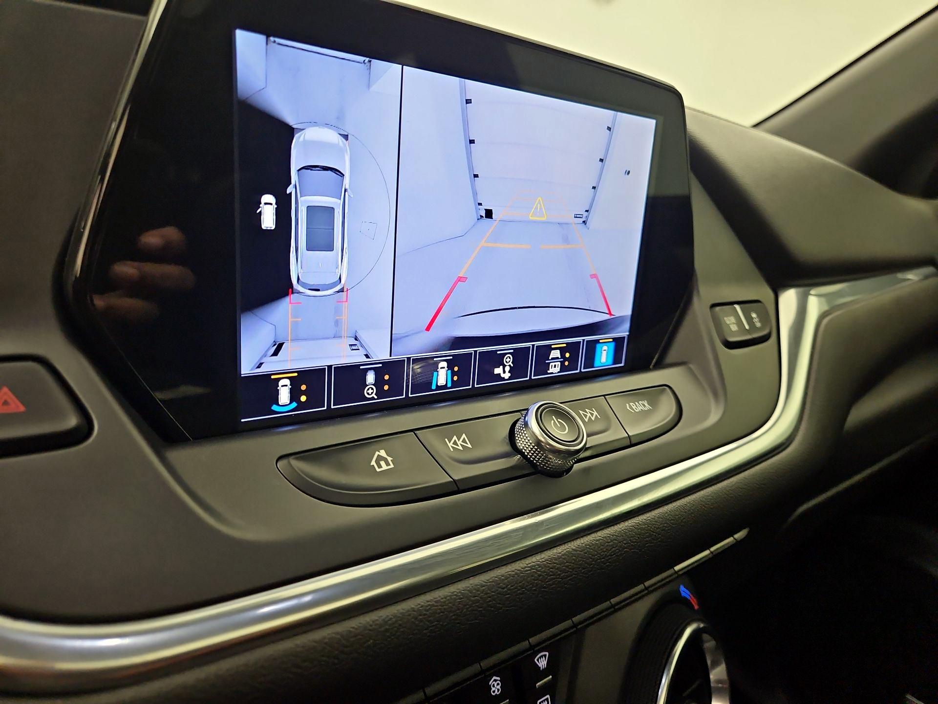 Thumbnail: 2021 Chevrolet Blazer - 14