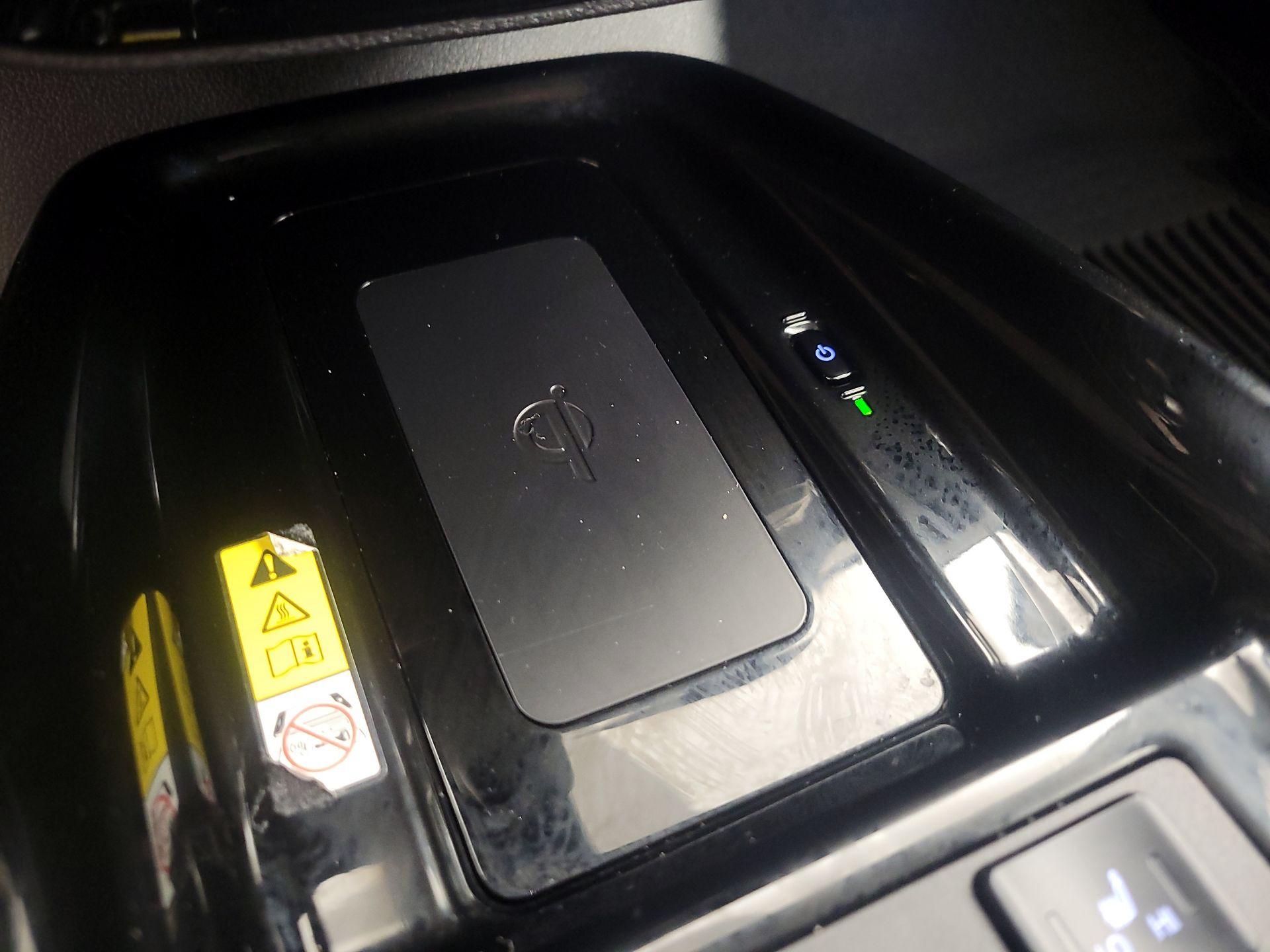 Thumbnail: 2021 Toyota Prius Prime - 18