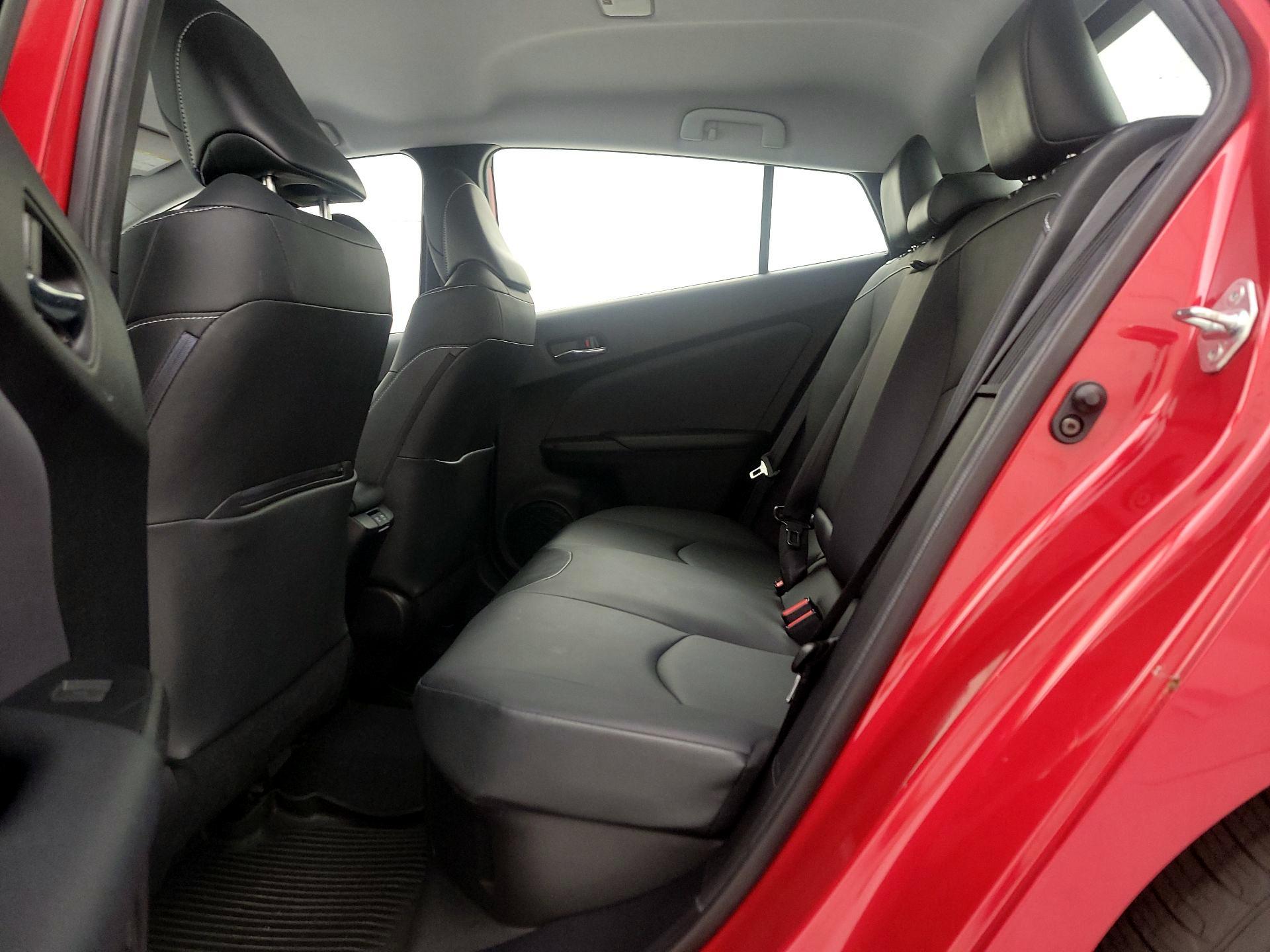 Thumbnail: 2021 Toyota Prius Prime - 19