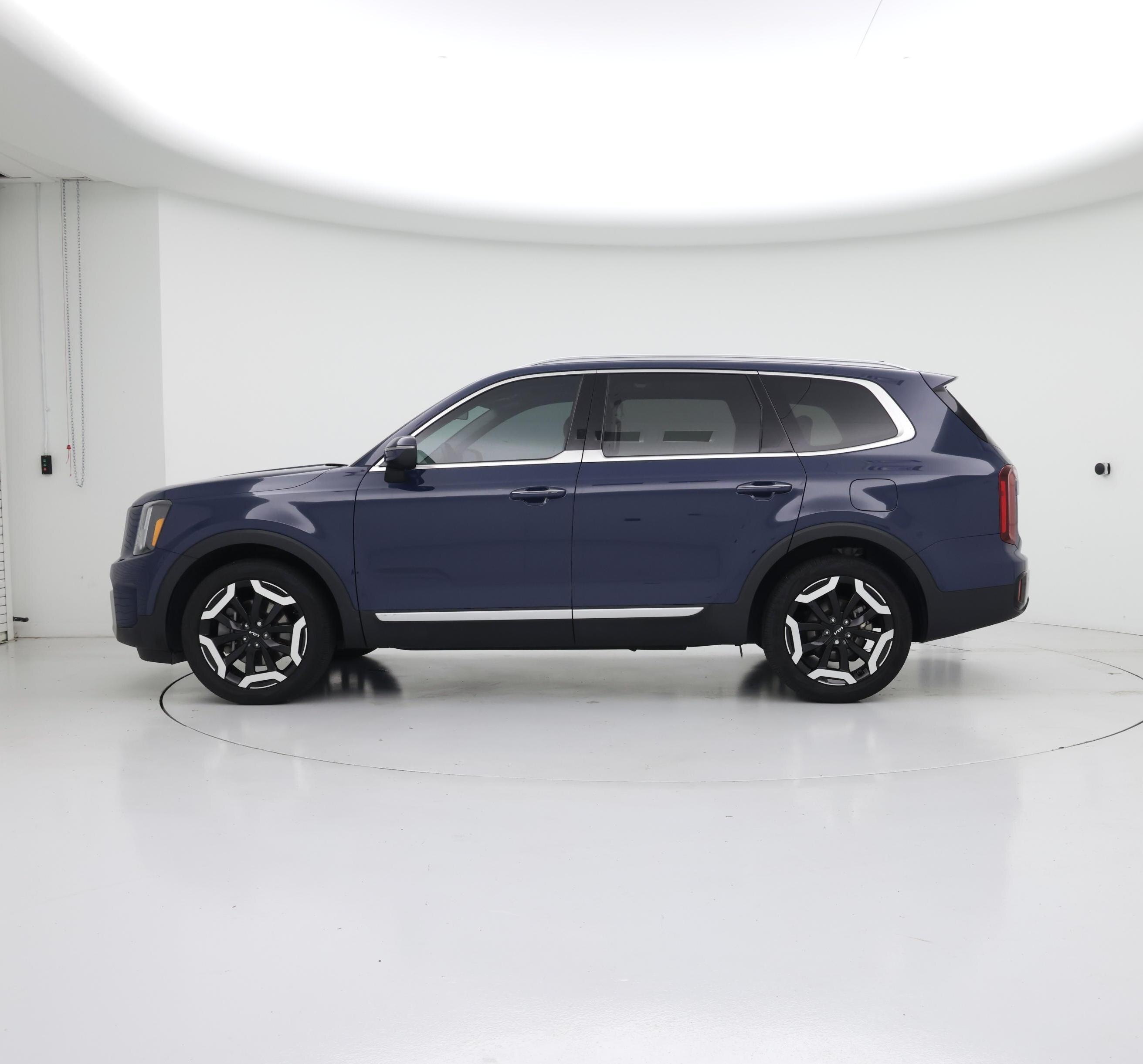 Thumbnail: 2024 Kia Telluride - 3