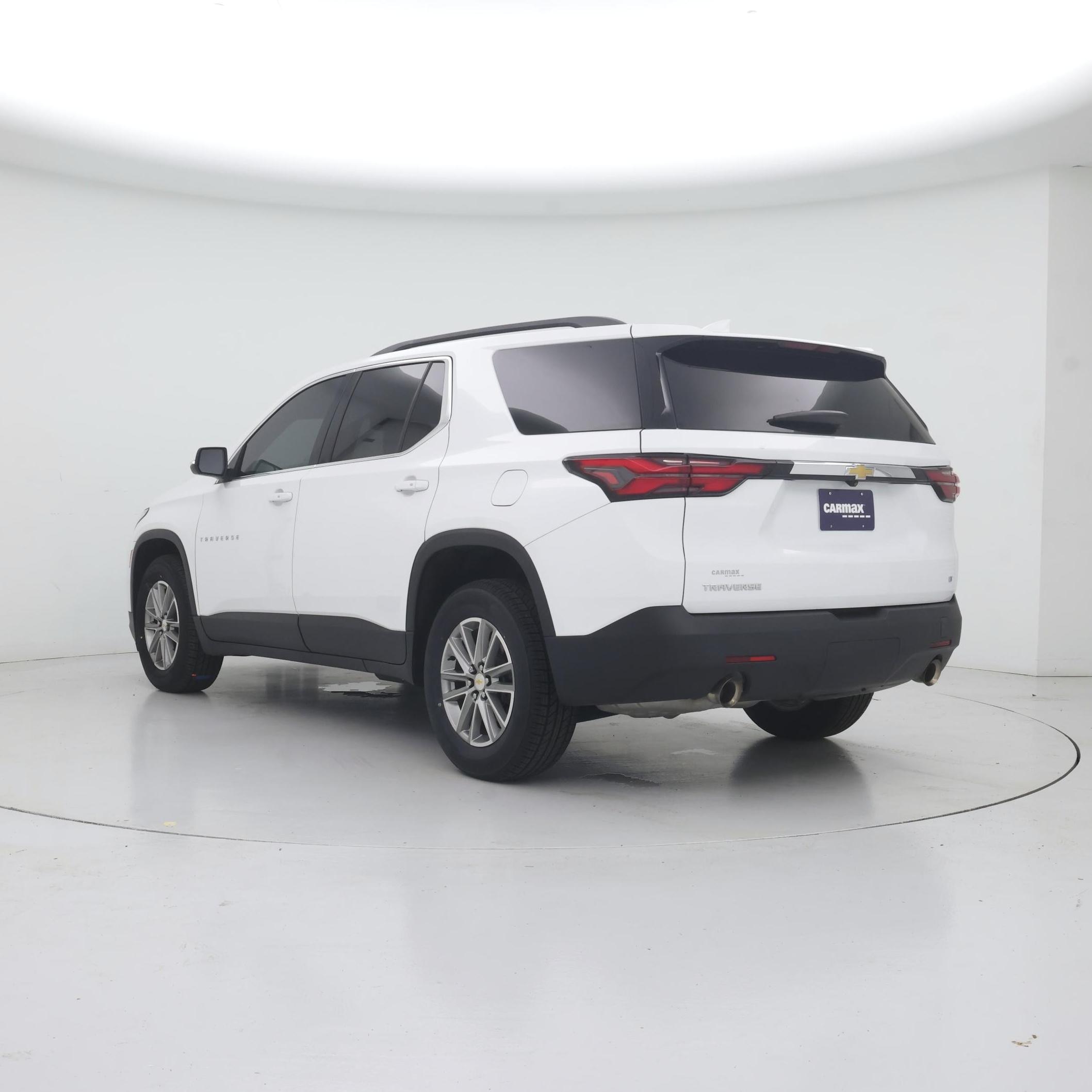 Thumbnail: 2023 Chevrolet Traverse - 2