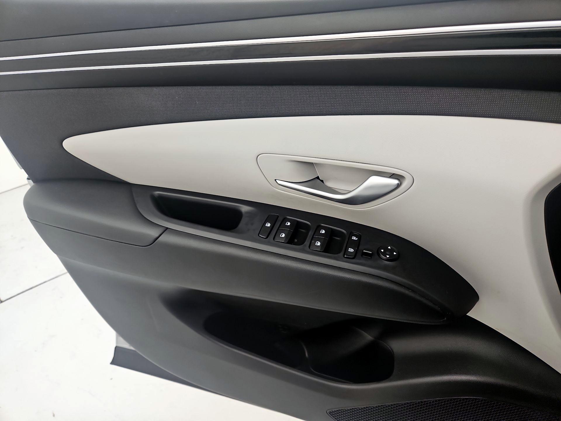 Thumbnail: 2023 Hyundai Tucson - 12