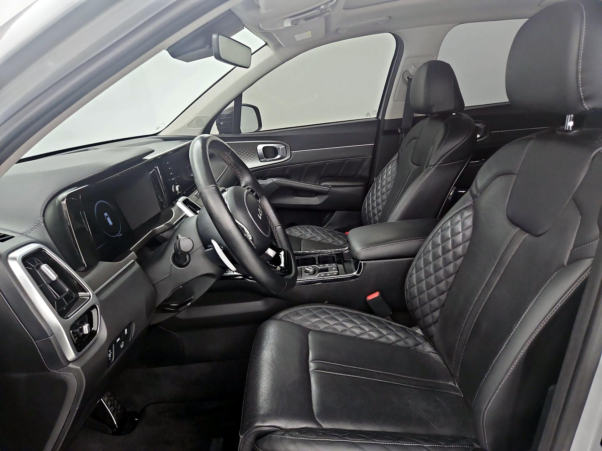 Thumbnail: 2022 Kia Sorento - 11