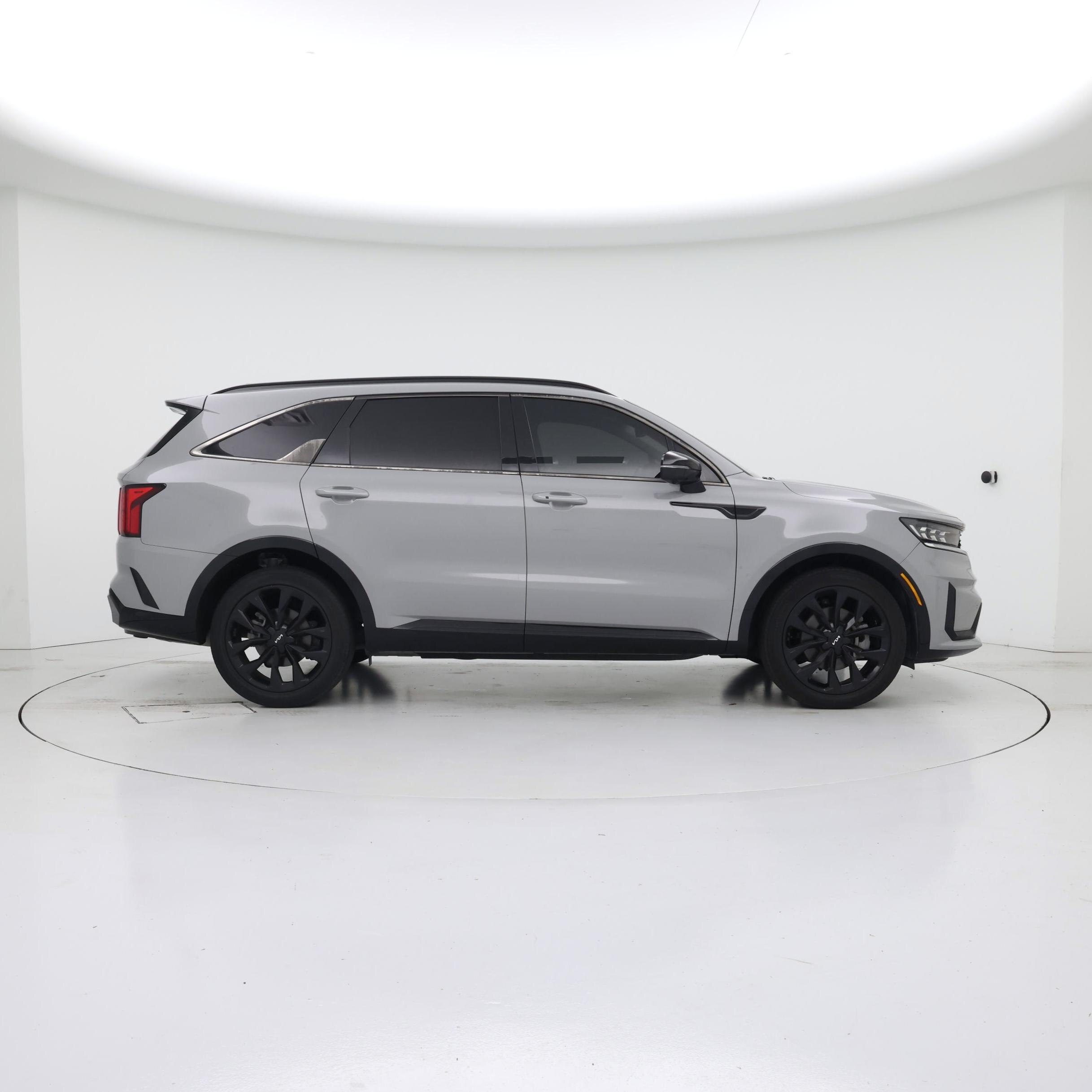 Thumbnail: 2022 Kia Sorento - 7