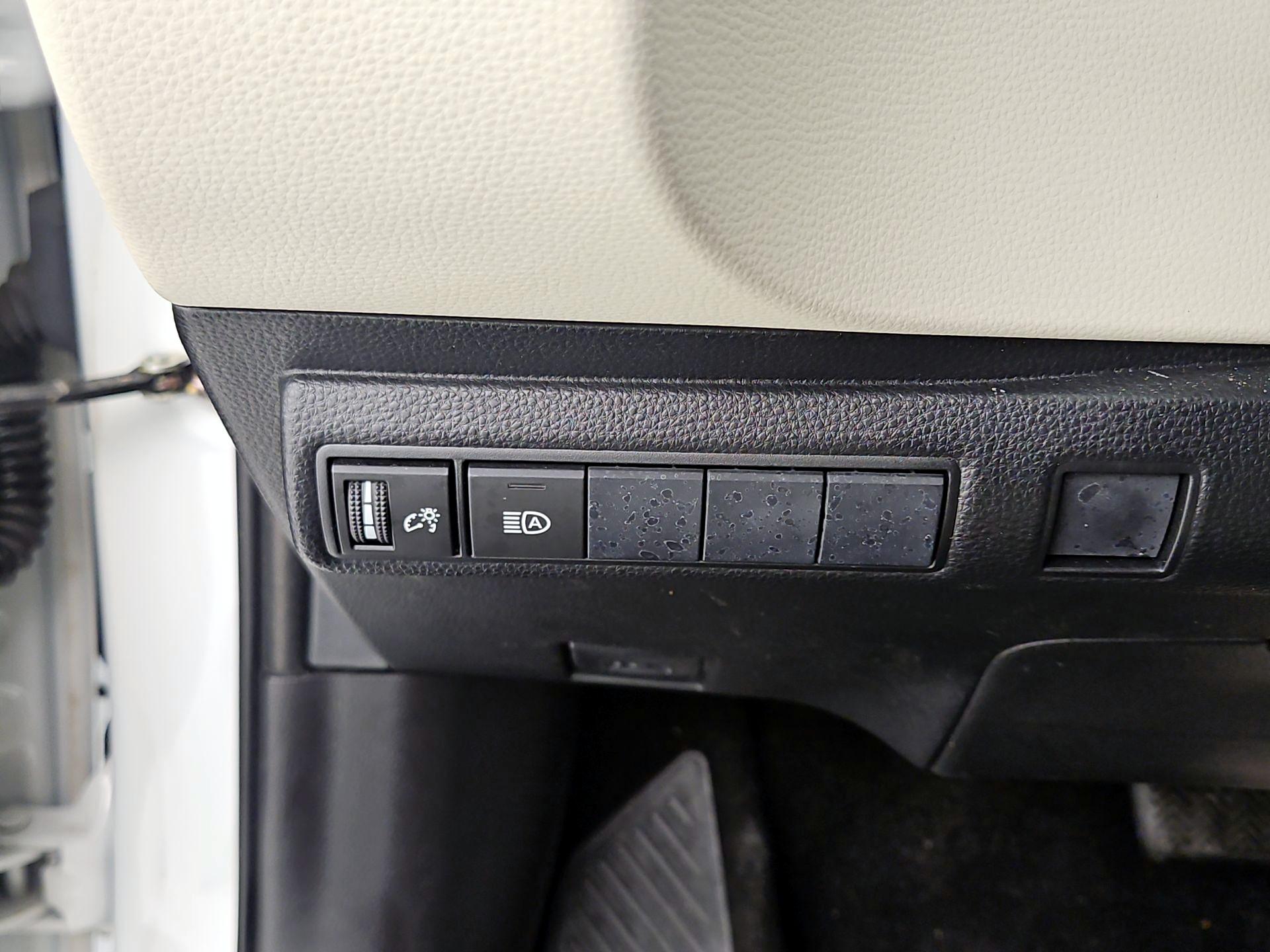 Thumbnail: 2021 Toyota Corolla - 13