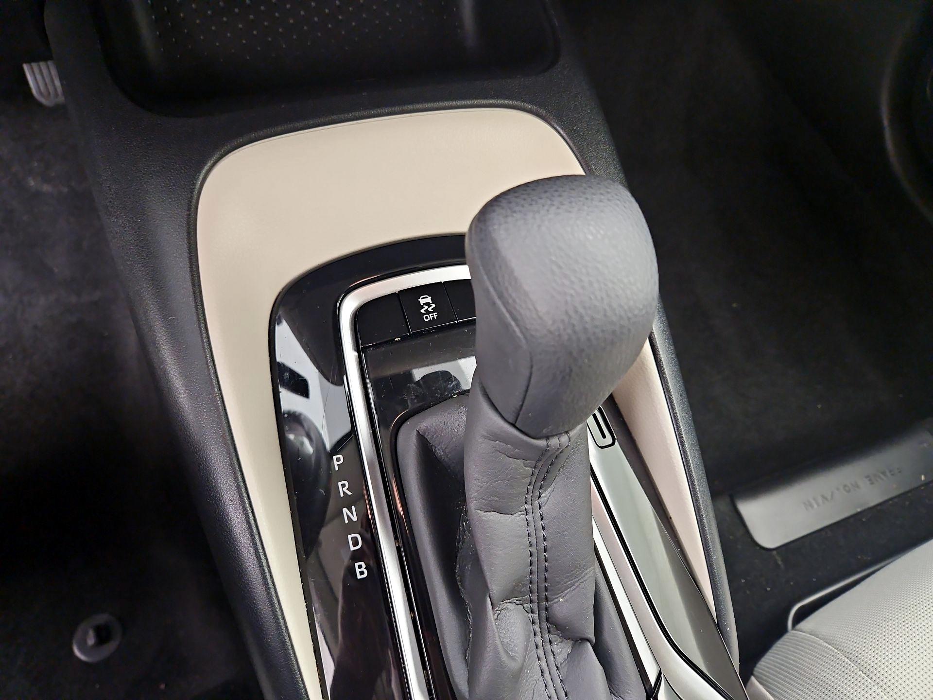 Thumbnail: 2021 Toyota Corolla - 17