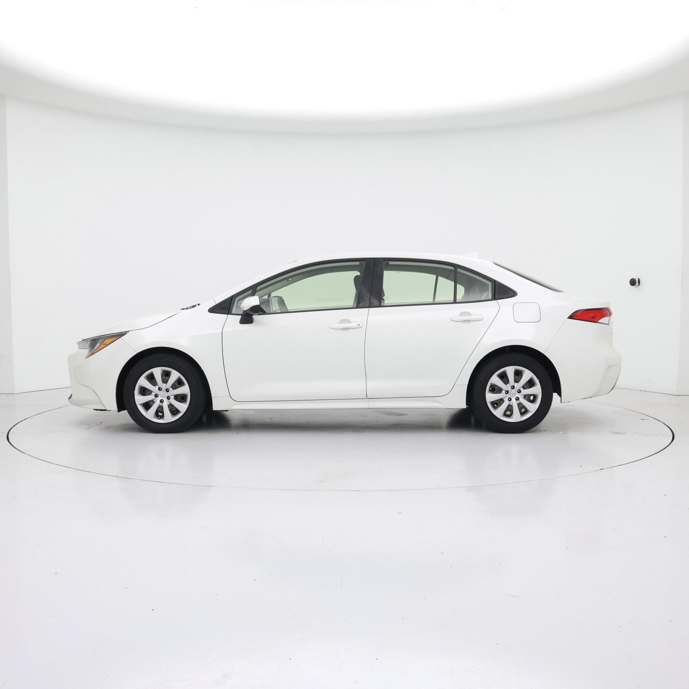 Thumbnail: 2021 Toyota Corolla - 3