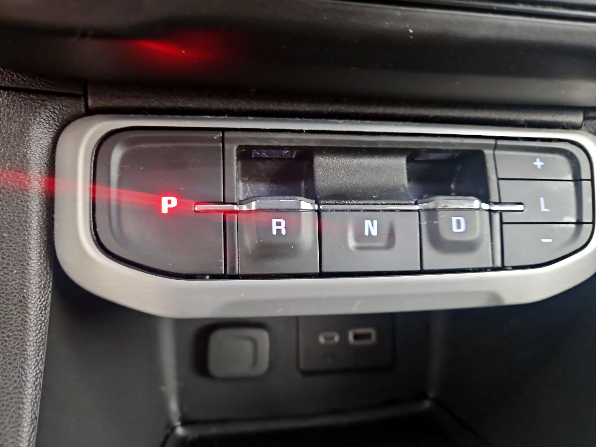 Thumbnail: 2023 GMC Acadia - 17