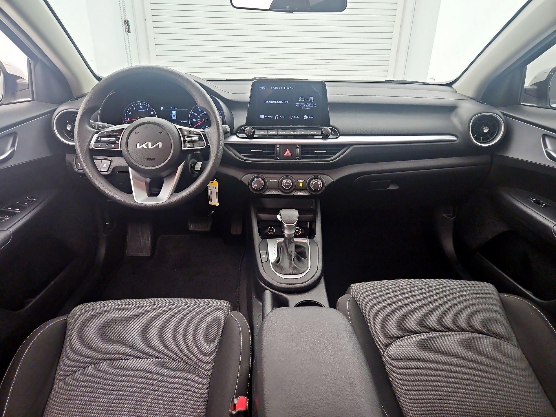 Thumbnail: 2023 Kia Forte - 9