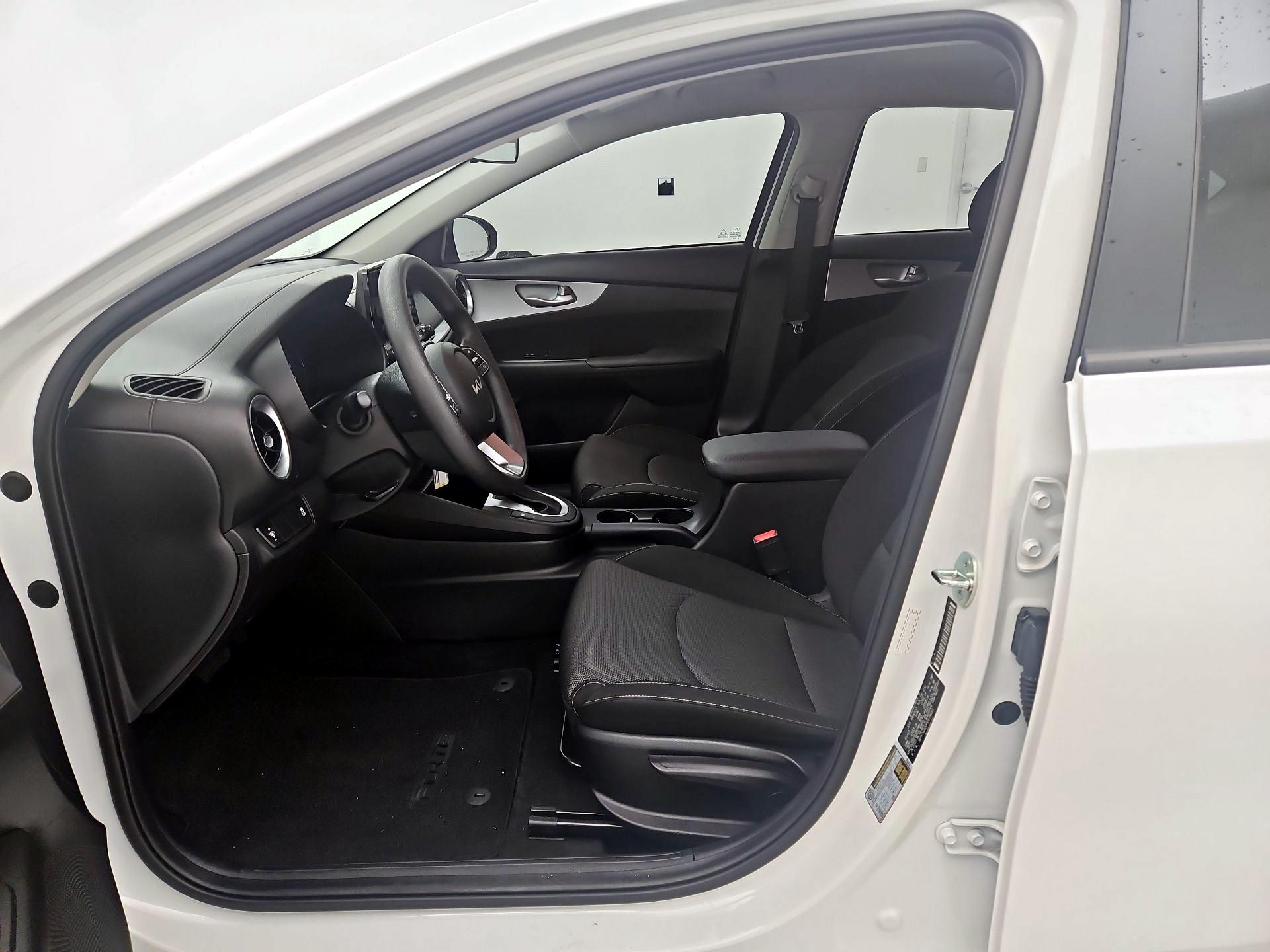 Thumbnail: 2023 Kia Forte - 11