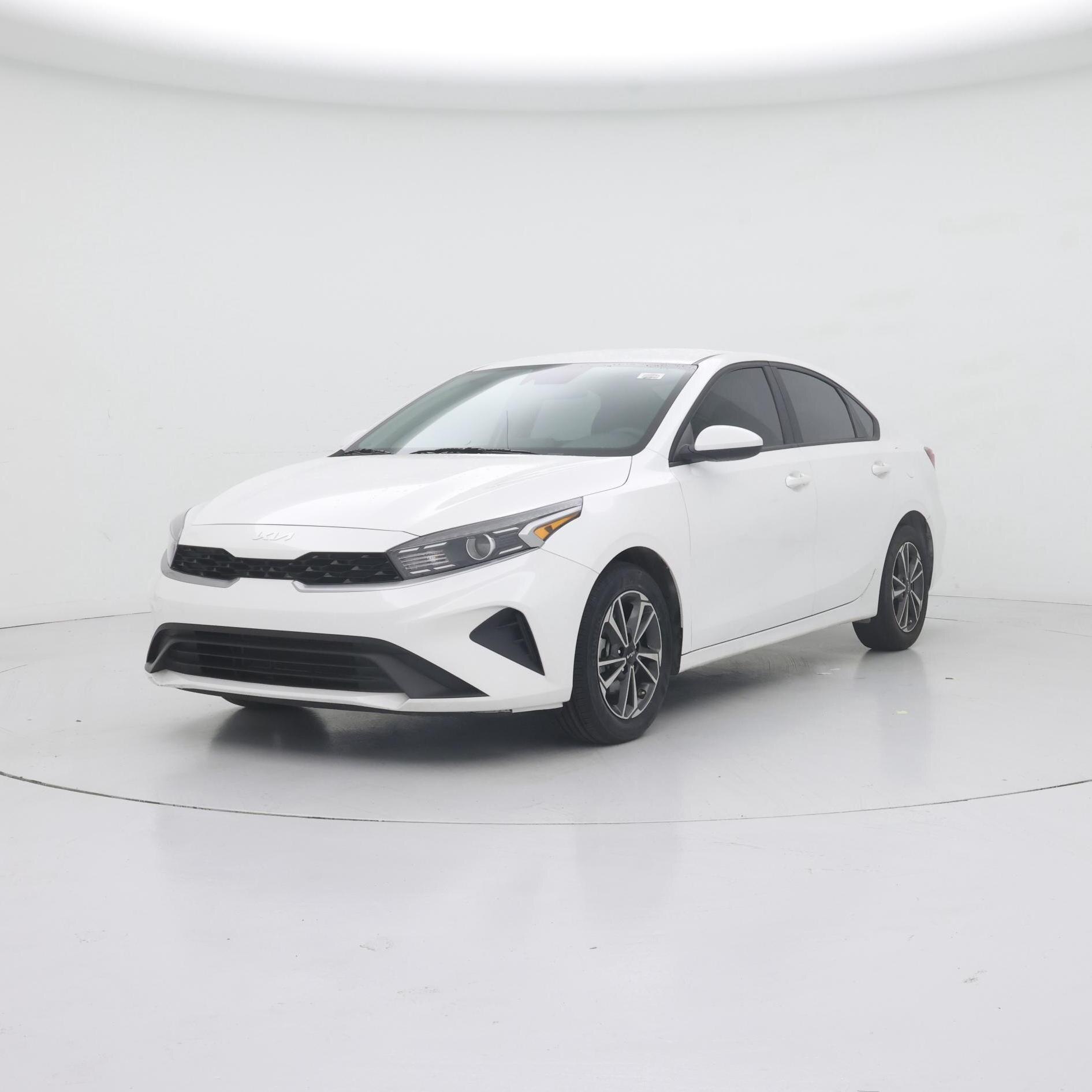 Thumbnail: 2023 Kia Forte - 4