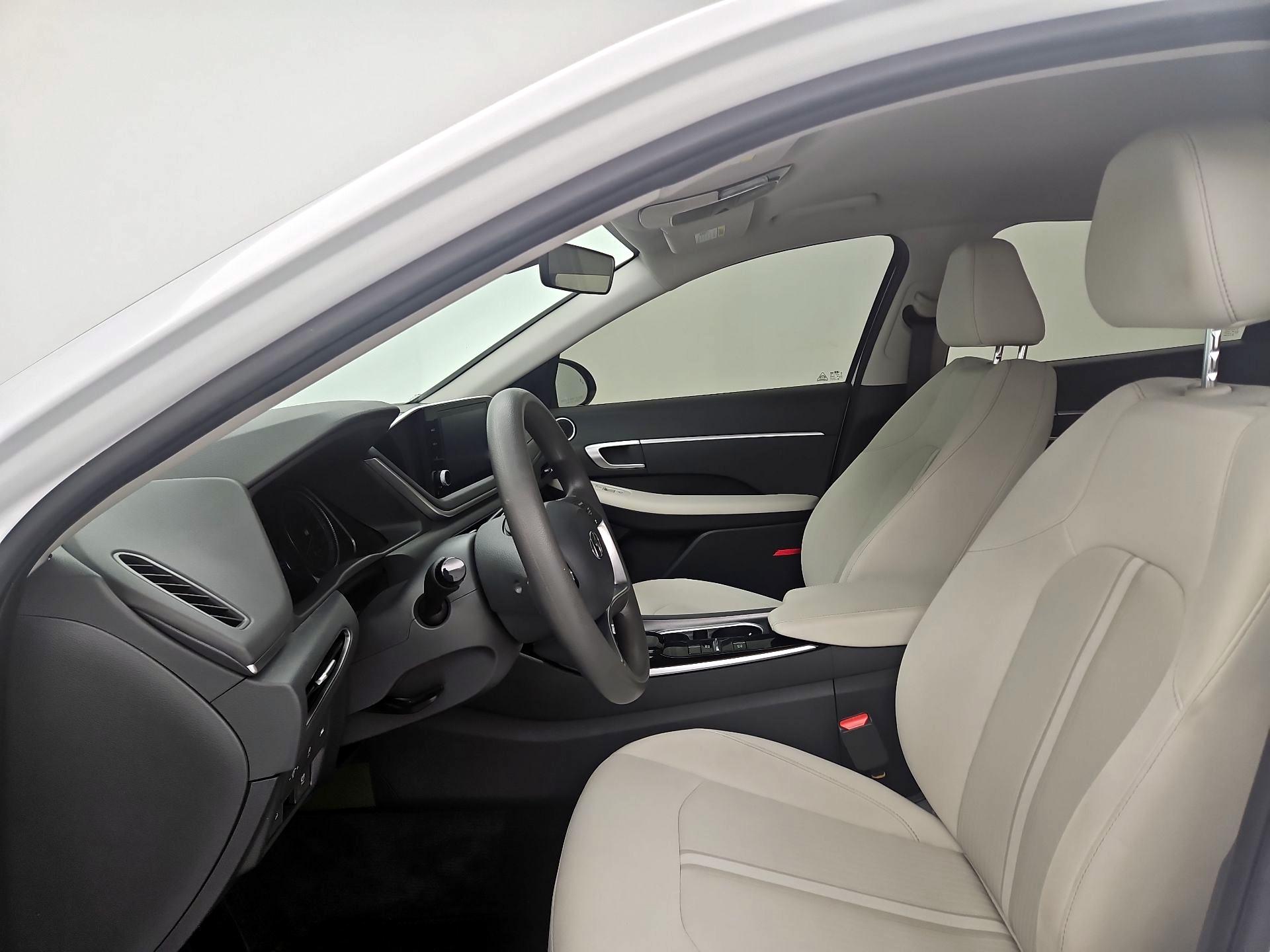 Thumbnail: 2023 Hyundai Sonata - 11