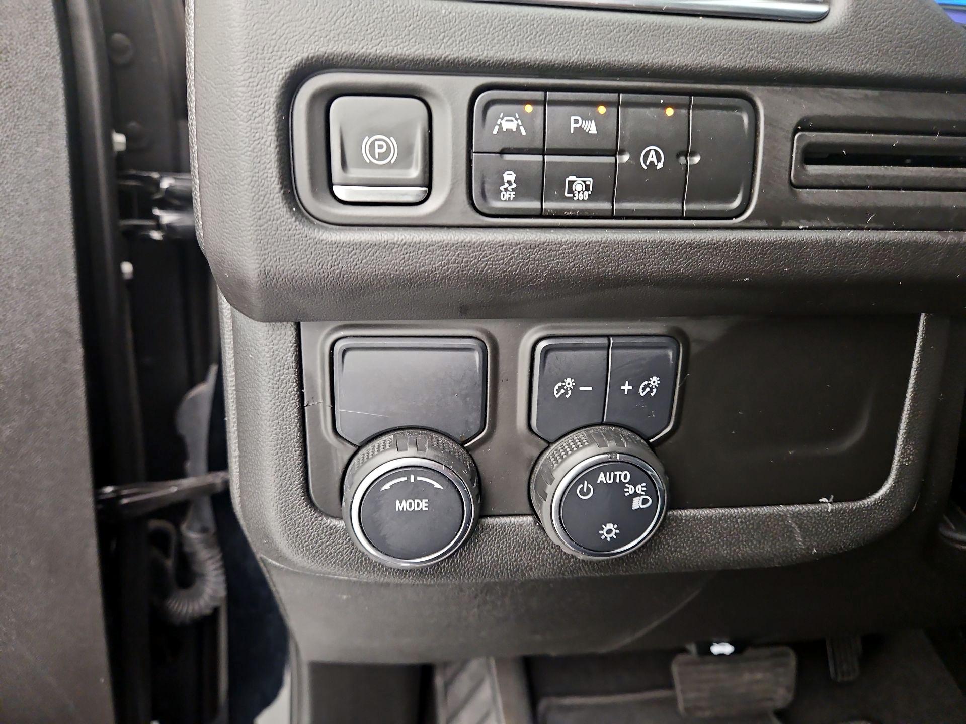 Thumbnail: 2024 Chevrolet Tahoe - 13