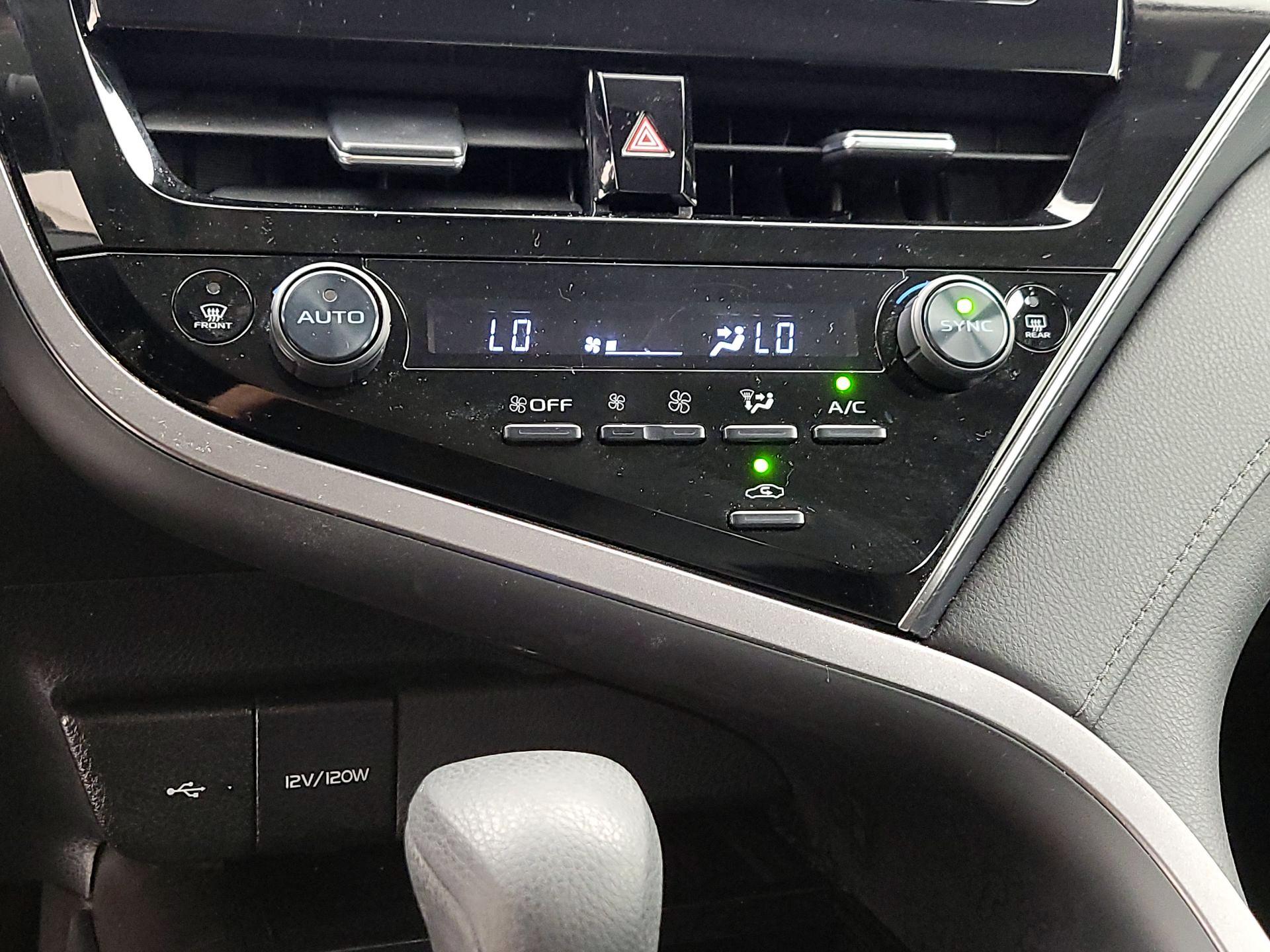 Thumbnail: 2024 Toyota Camry - 16