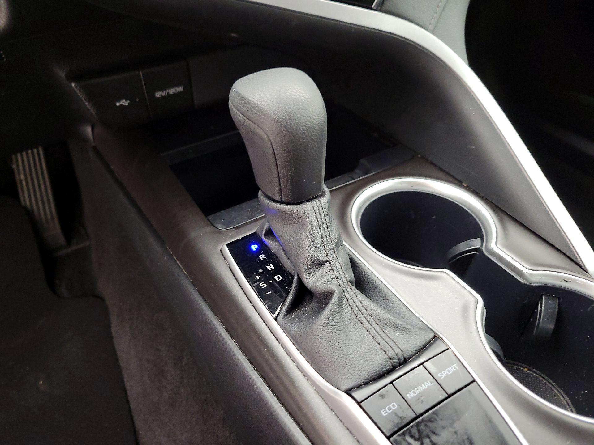 Thumbnail: 2024 Toyota Camry - 17