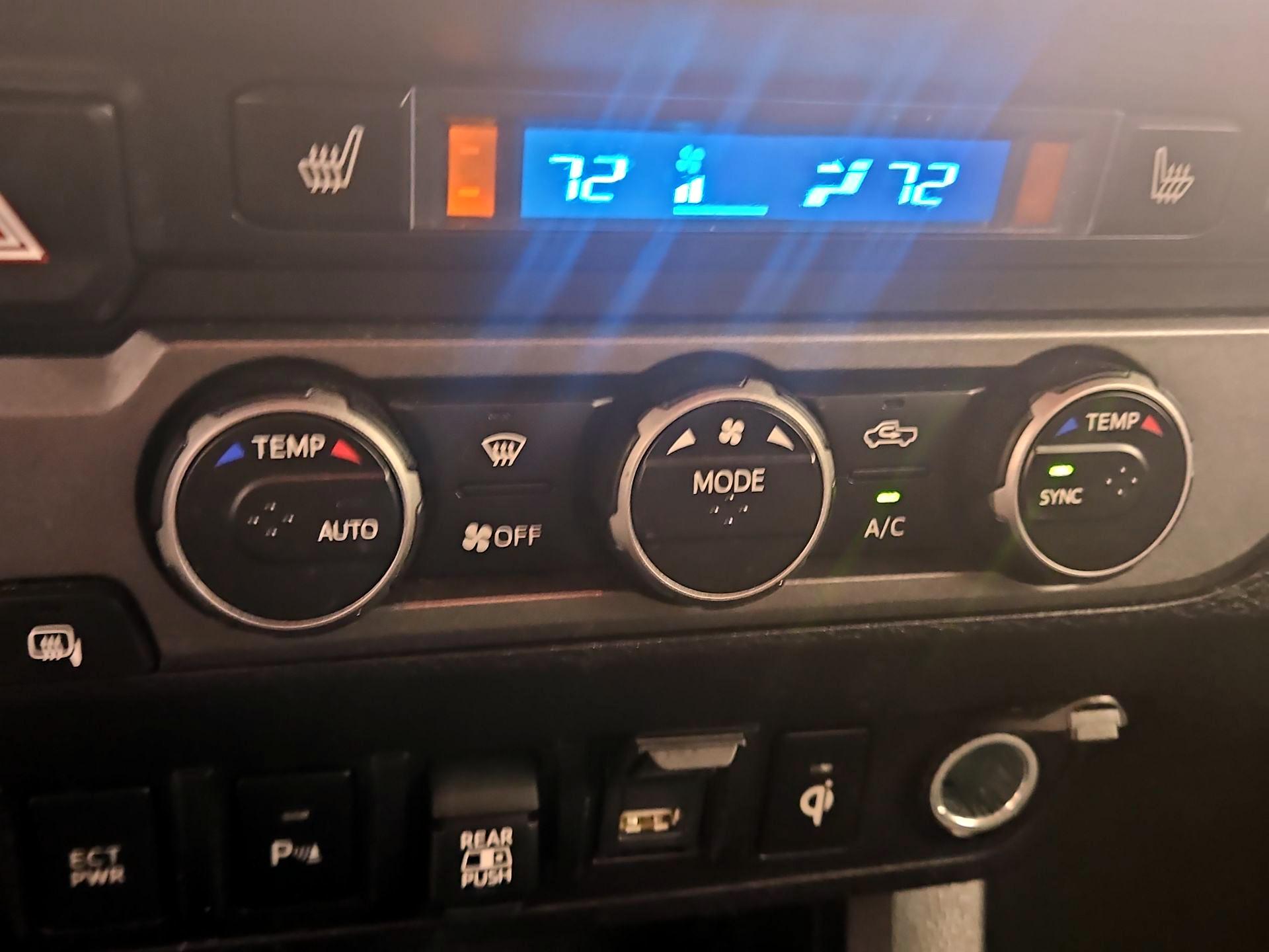 Thumbnail: 2023 Toyota Tacoma - 17