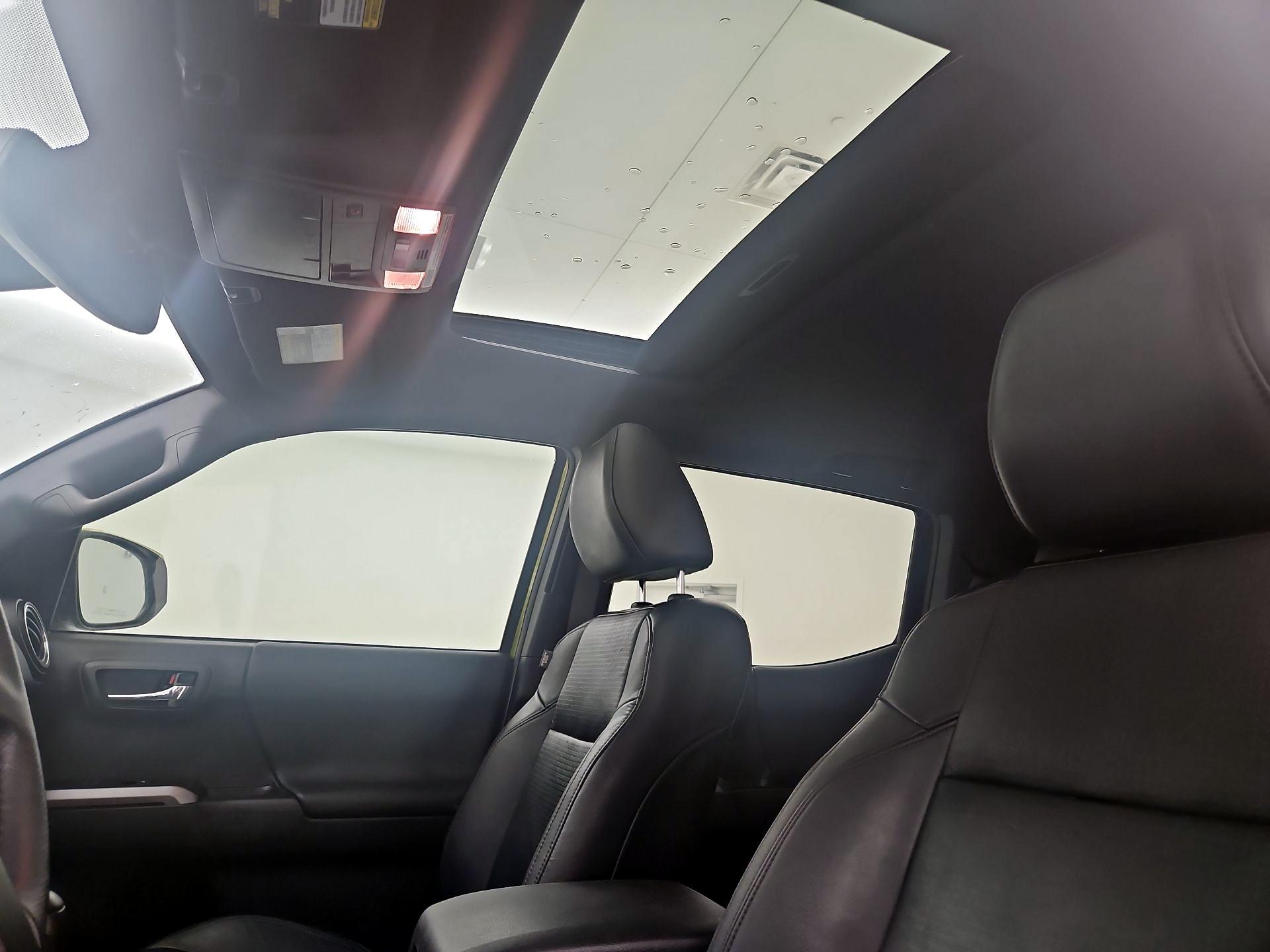 Thumbnail: 2023 Toyota Tacoma - 20