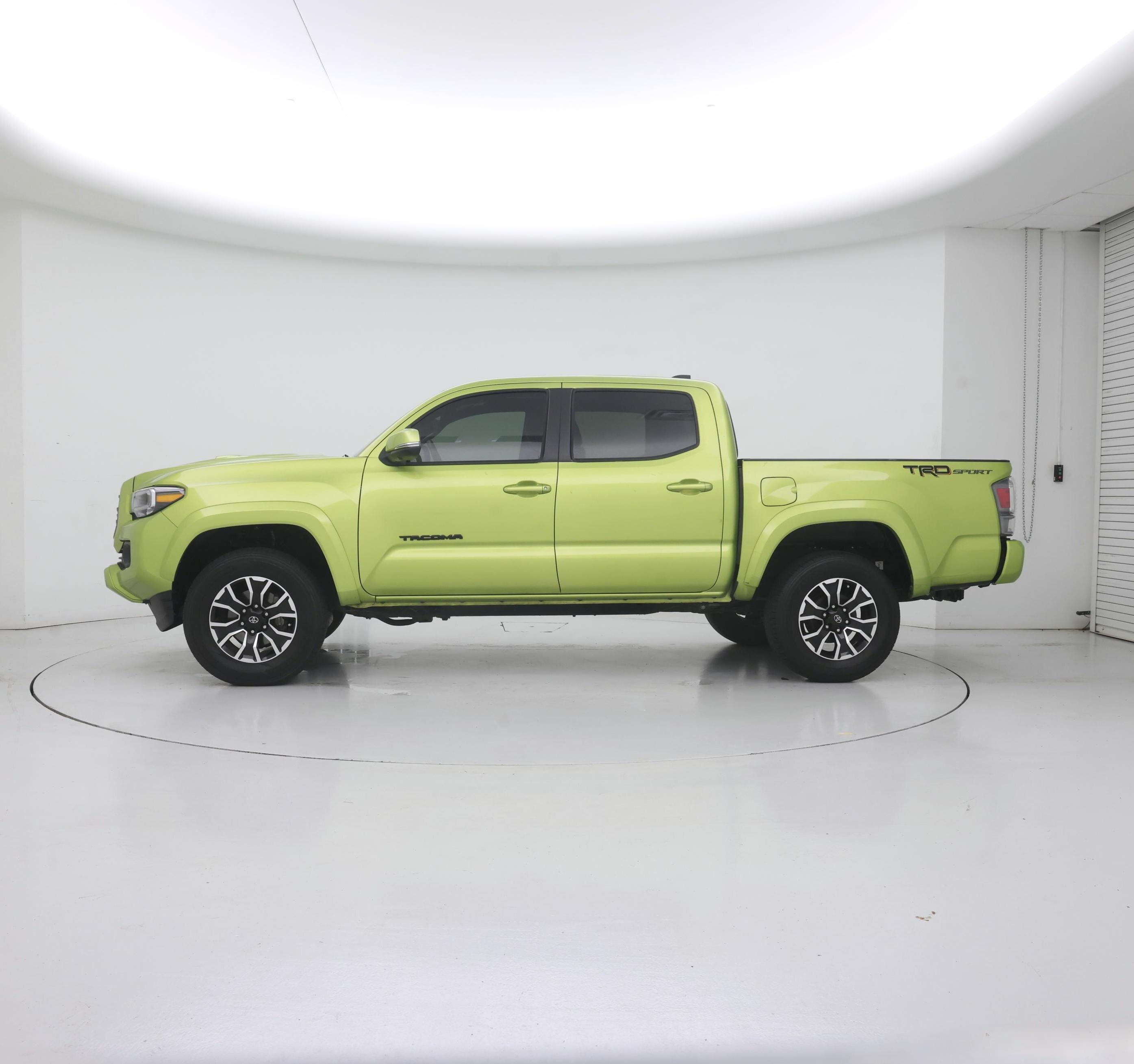 Thumbnail: 2023 Toyota Tacoma - 3