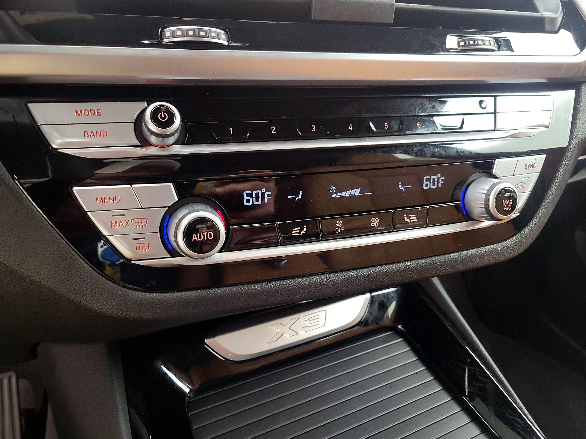 Thumbnail: 2021 BMW X3 - 16