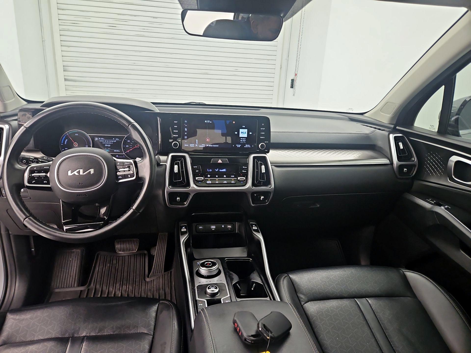 Thumbnail: 2023 Kia Sorento - 9