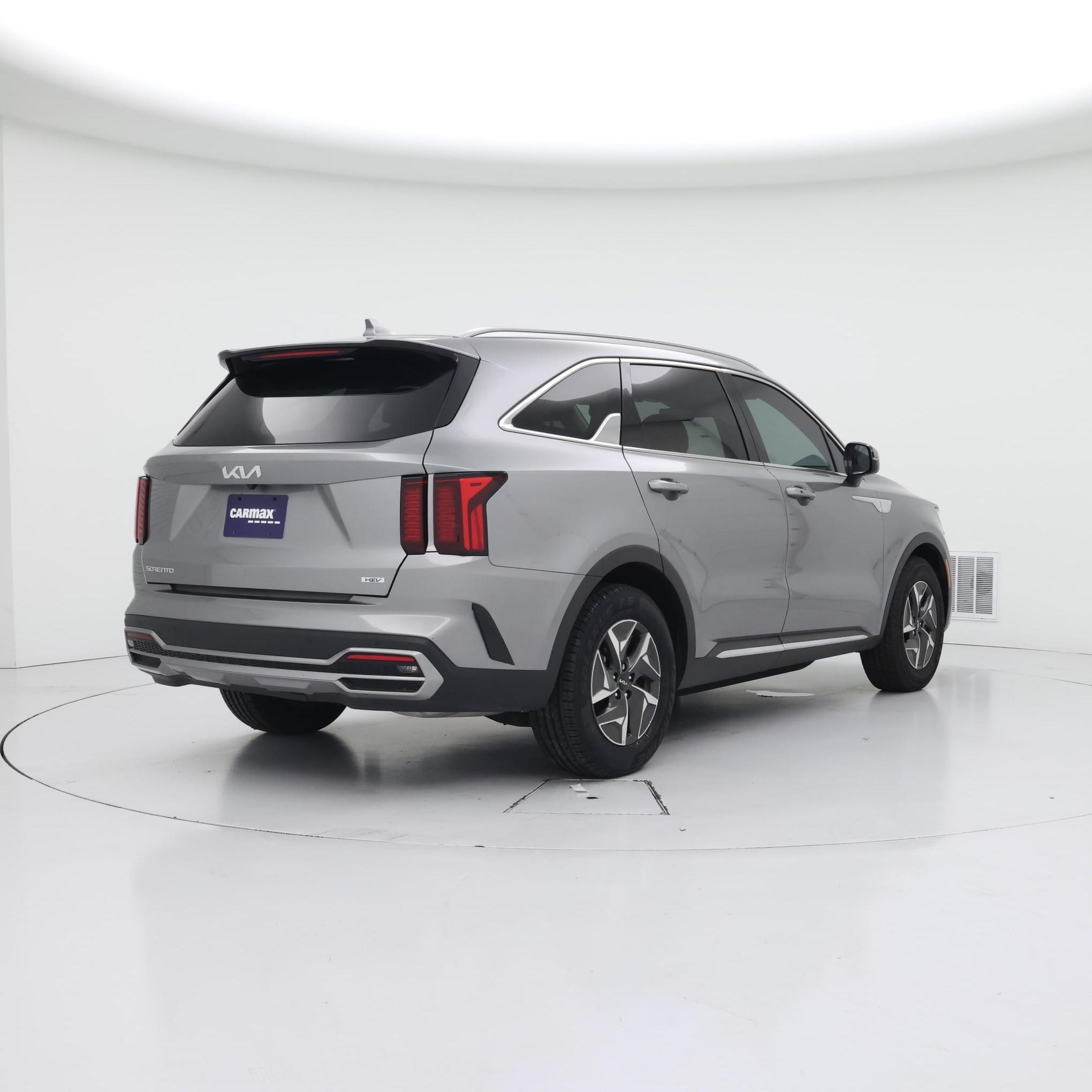 Thumbnail: 2023 Kia Sorento - 8