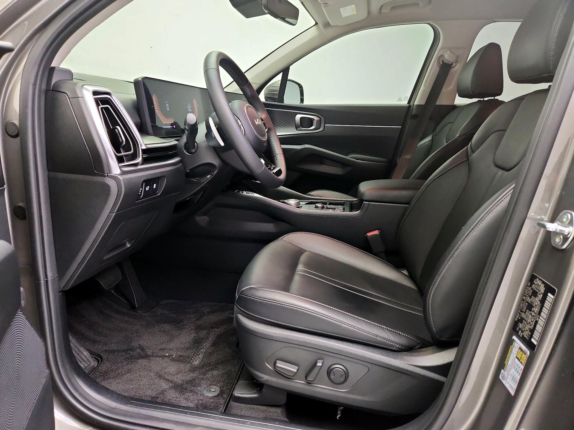 Thumbnail: 2025 Kia Sorento - 11