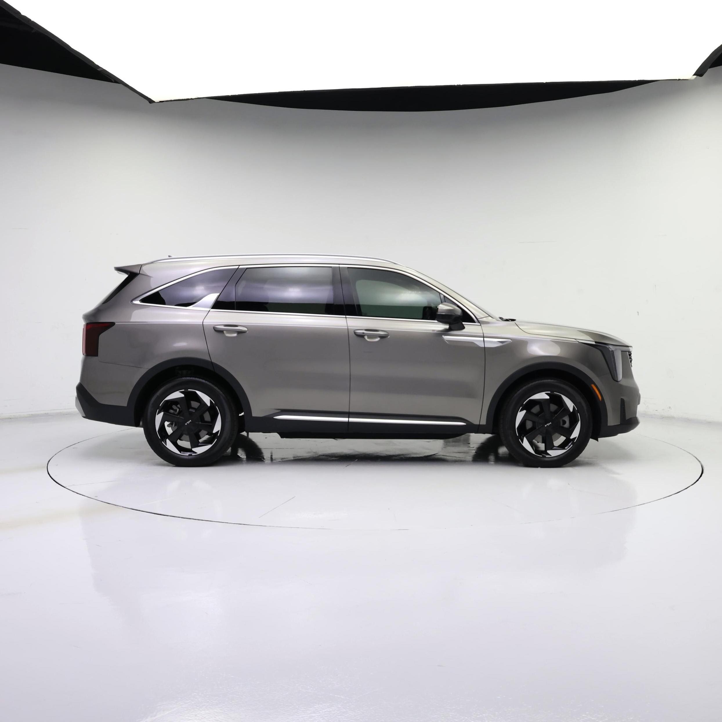 Thumbnail: 2025 Kia Sorento - 7