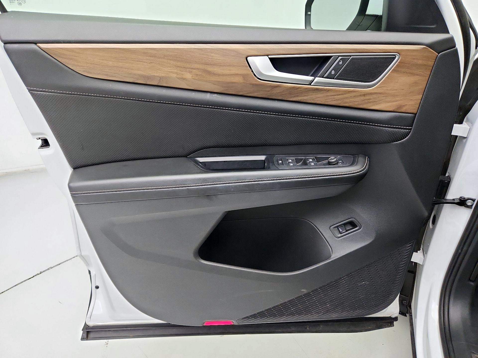 Thumbnail: 2024 Volkswagen Atlas - 12