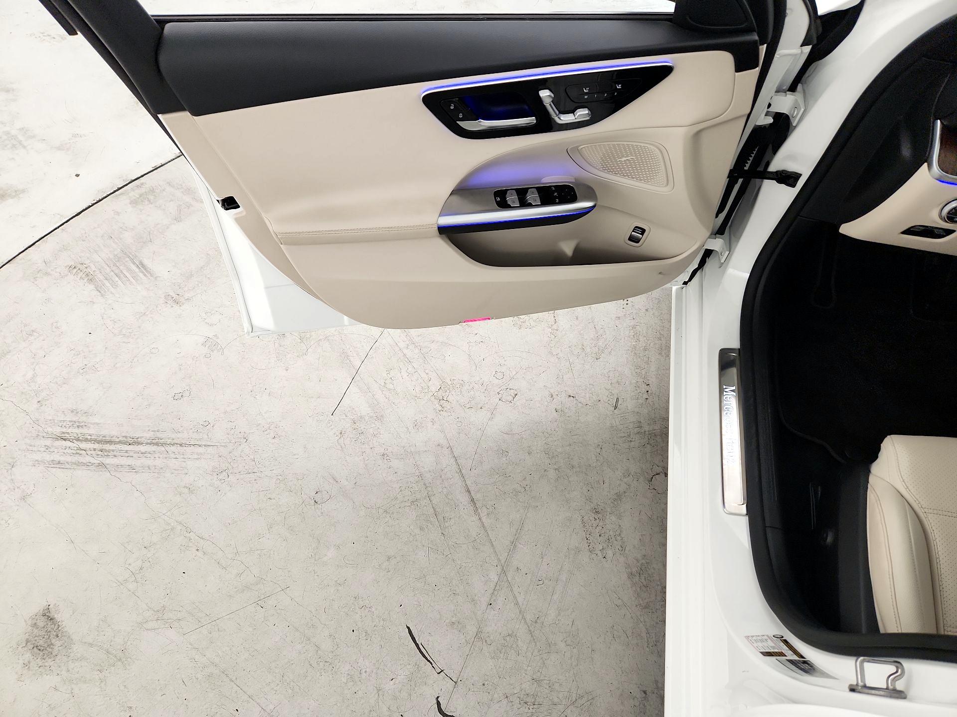 Thumbnail: 2023 Mercedes-Benz C-Class - 12